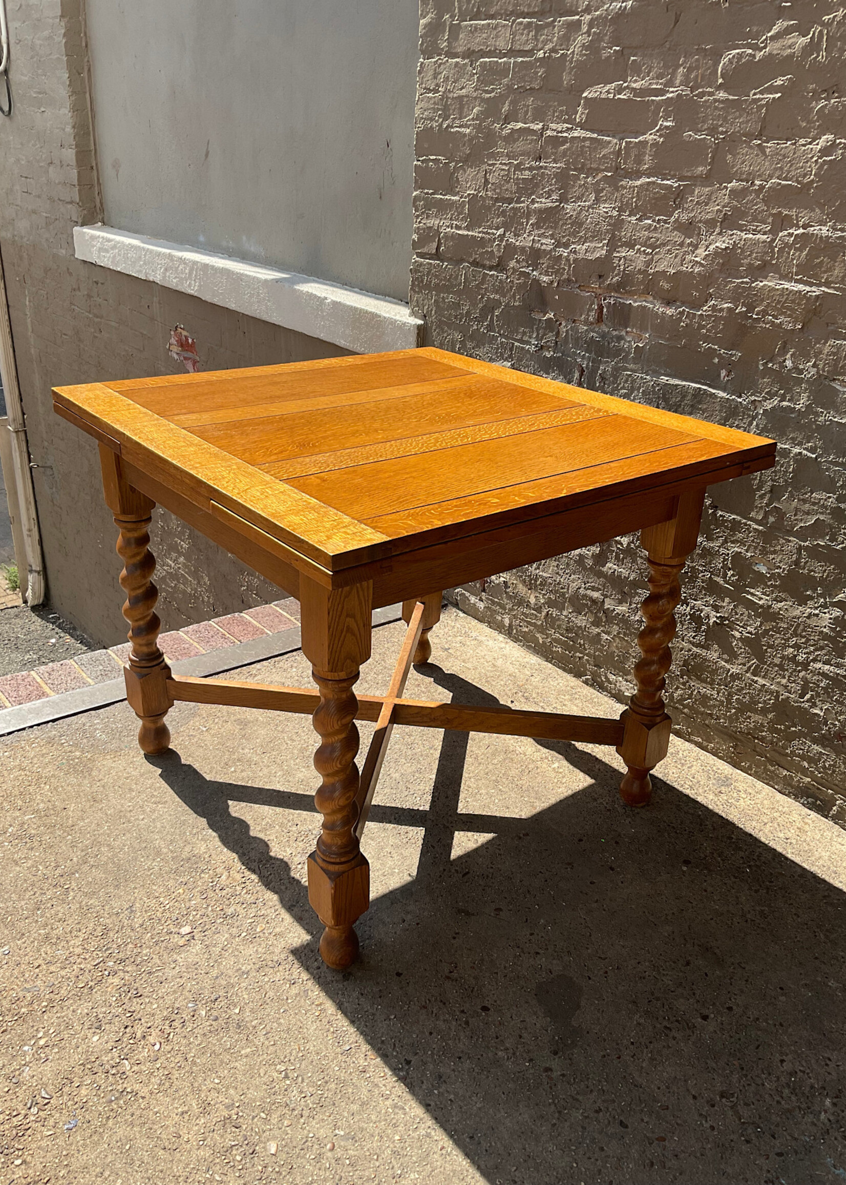 GOODWOOD Antique Oak Draw Leaf Table