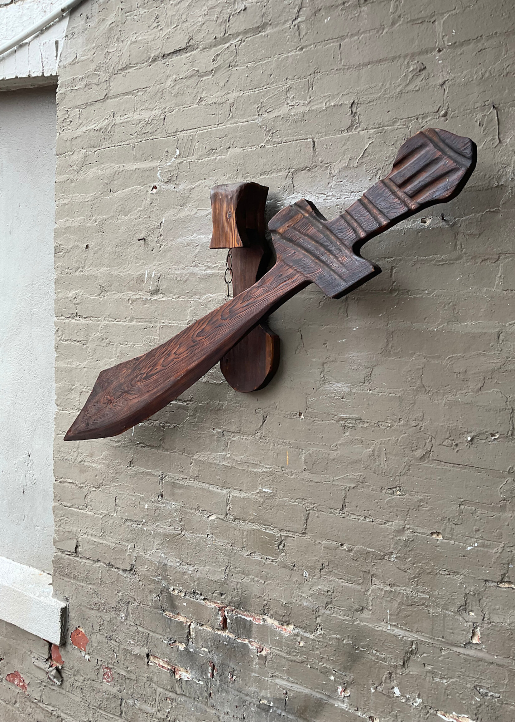 GOODWOOD Whitlow Sculpture