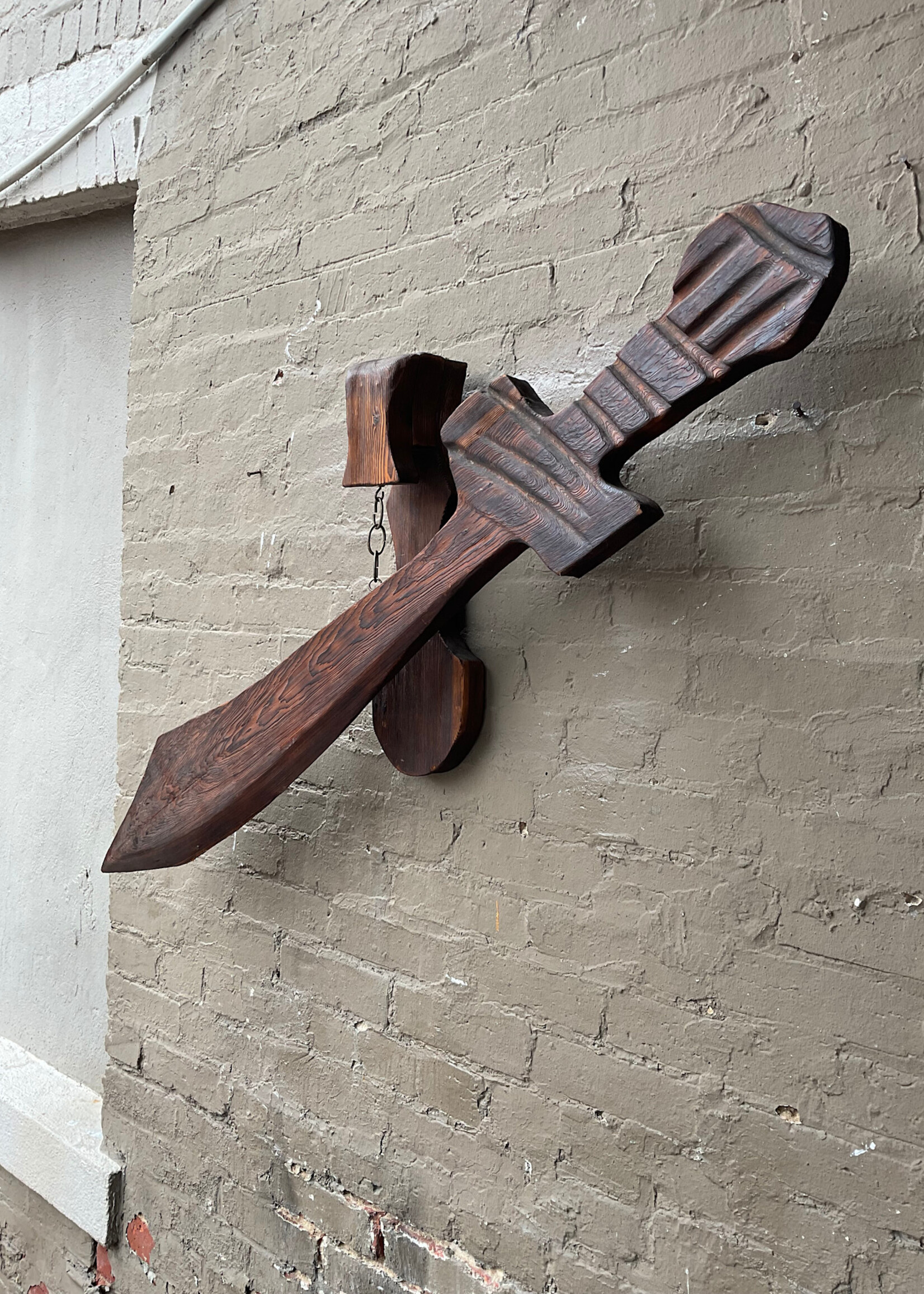 GOODWOOD Whitlow Sculpture