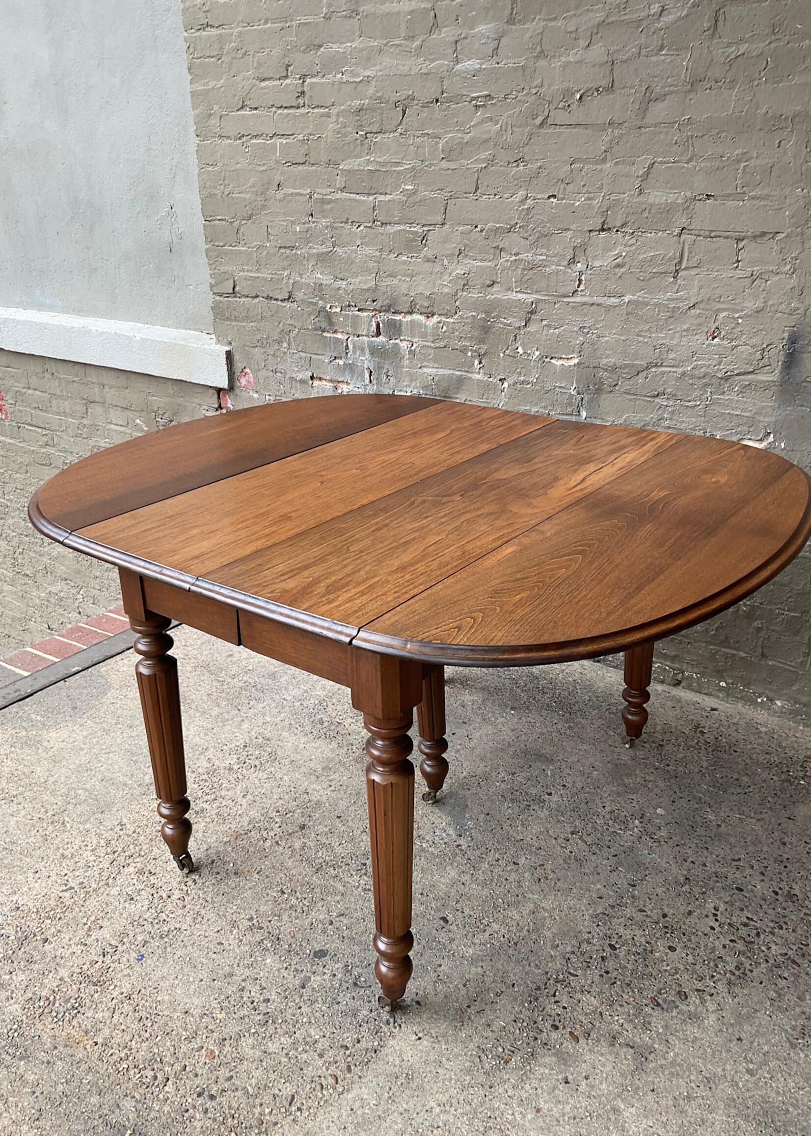 GOODWOOD Antique Walnut Dining Drop Leaf Table w/ 2 Leaves