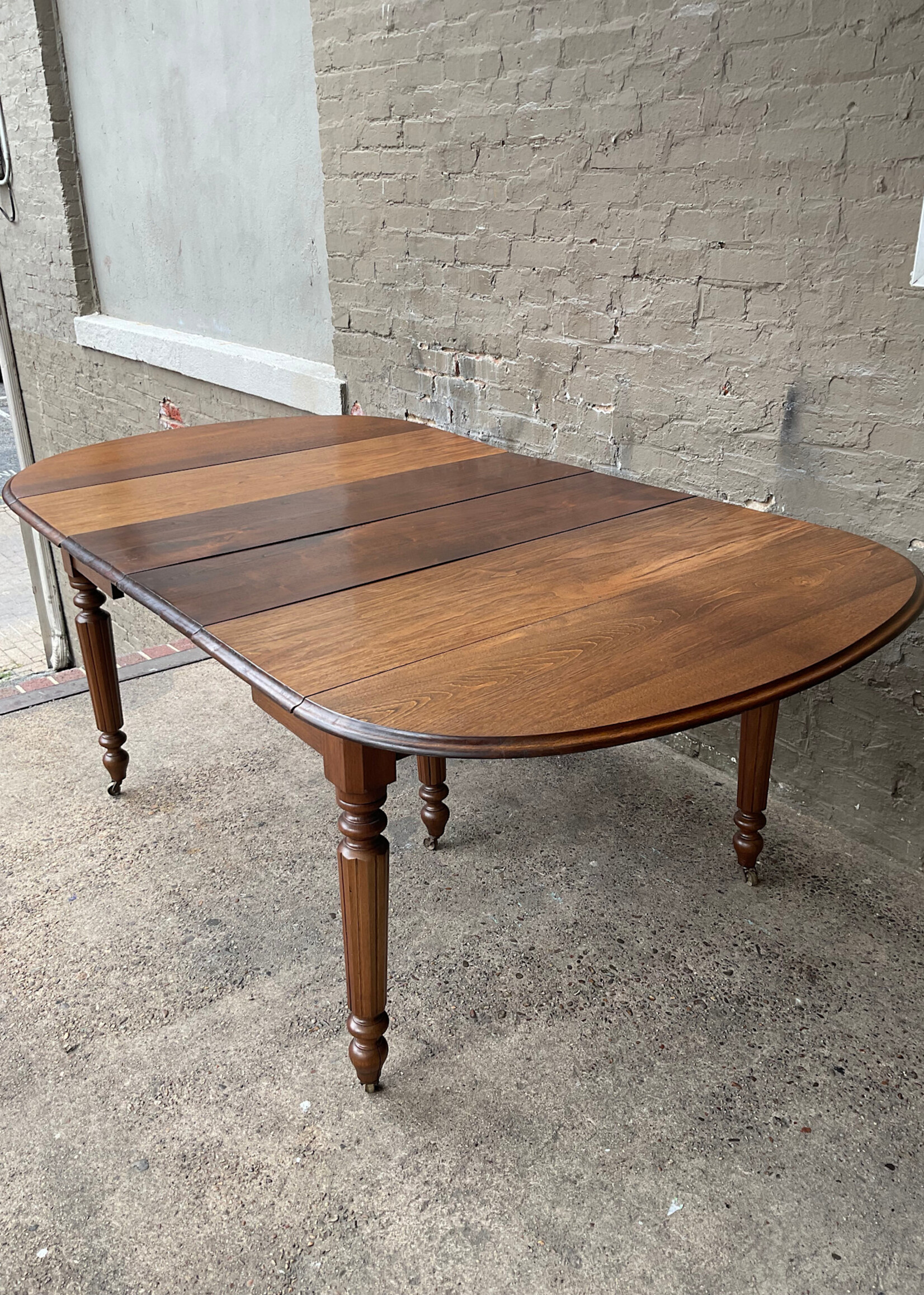 GOODWOOD Antique Walnut Dining Drop Leaf Table w/ 2 Leaves
