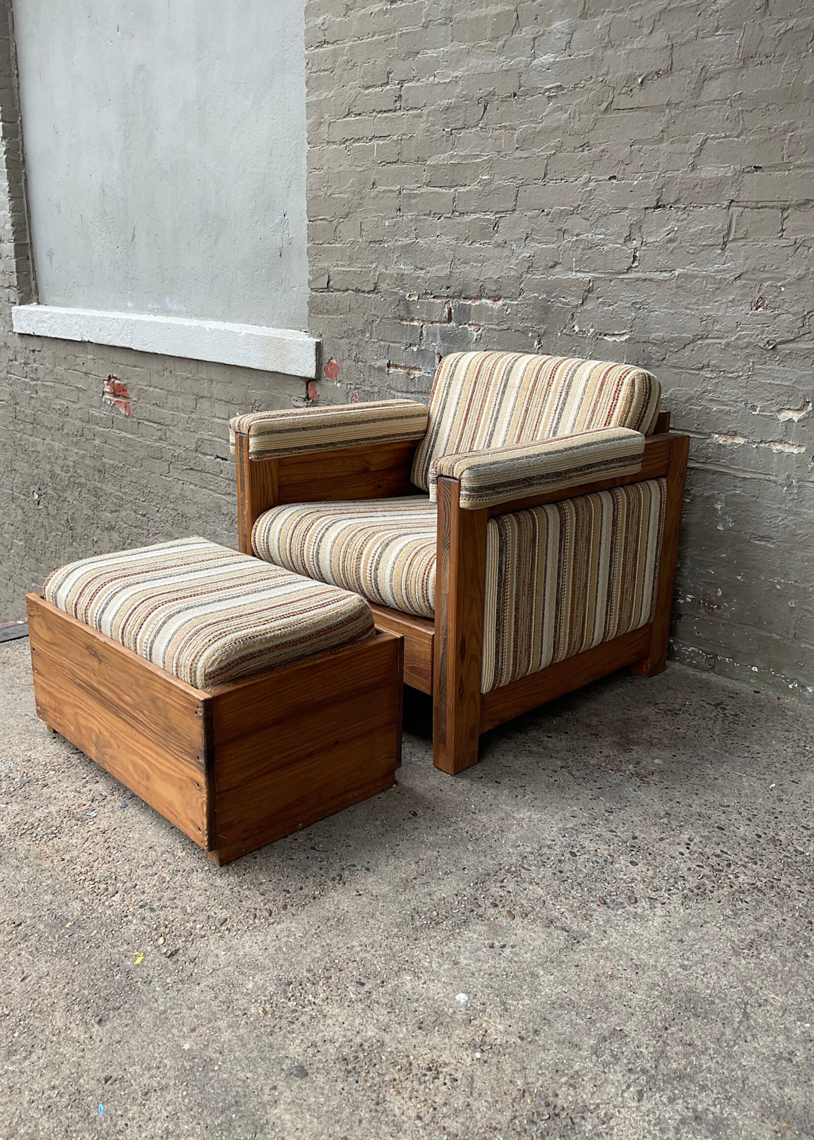 GOODWOOD This End Up Chair & Ottoman