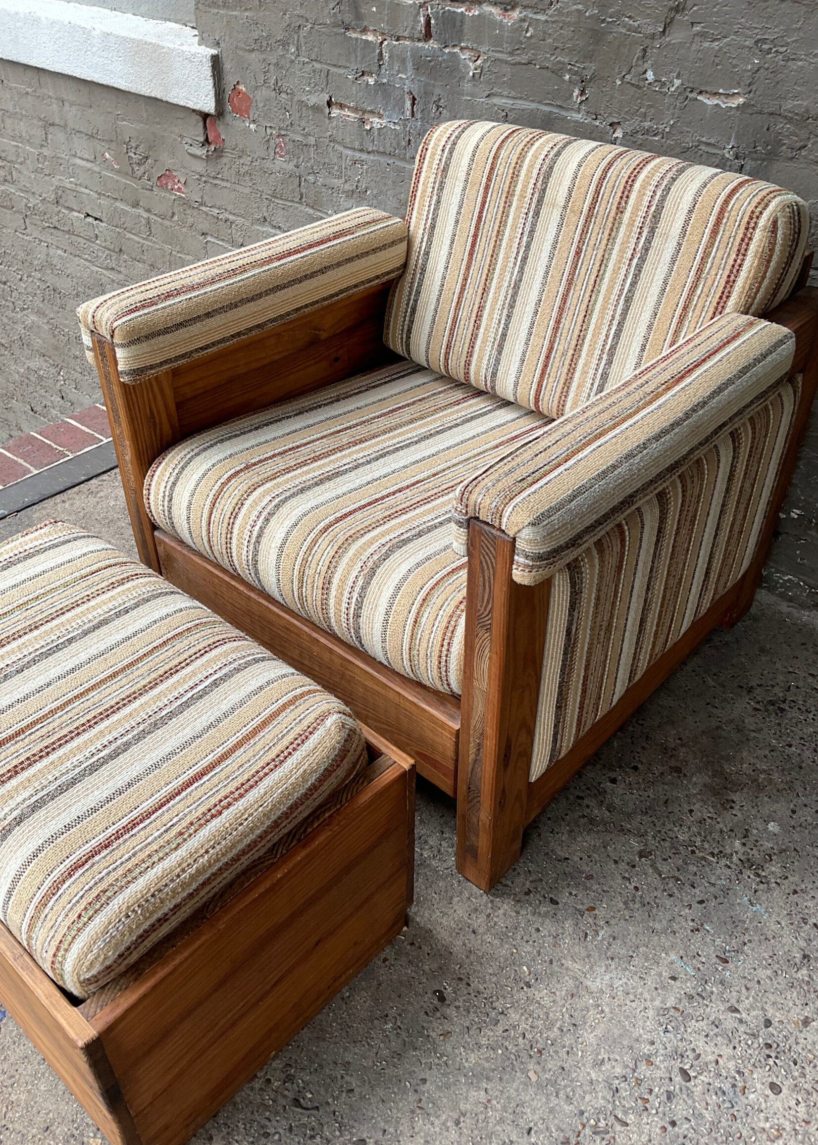 GOODWOOD This End Up Chair & Ottoman