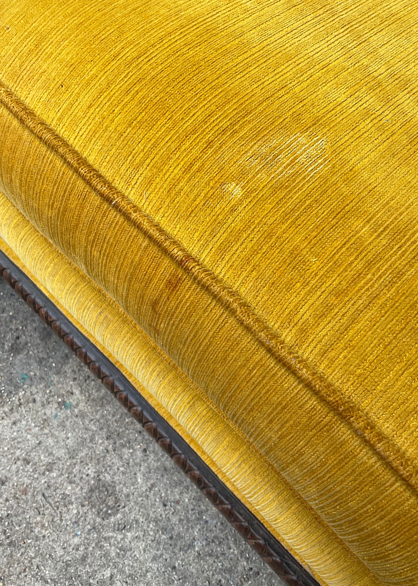 GOODWOOD Vintage Velvet Sofa