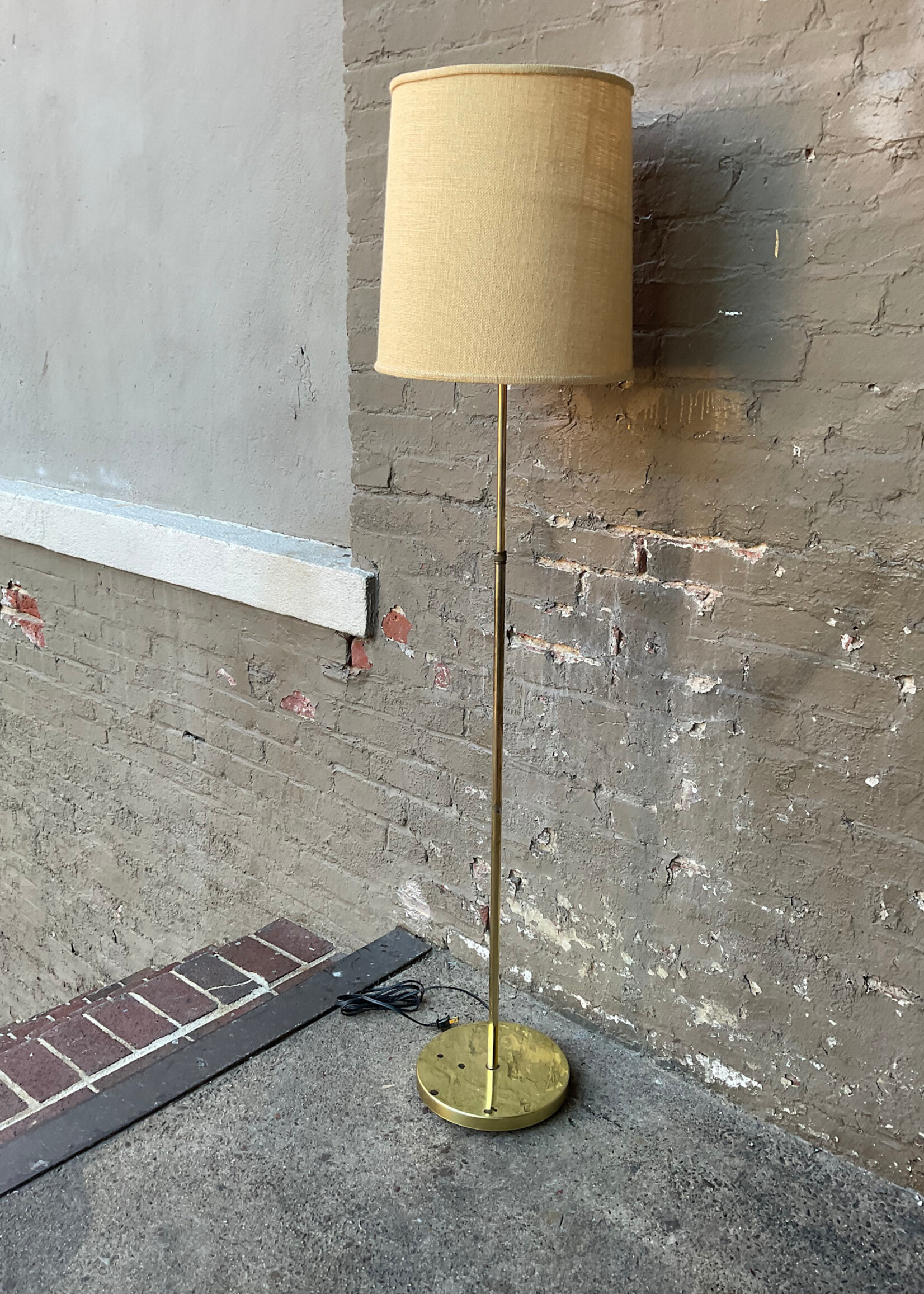 GOODWOOD Adjustable Brass Pole Lamp