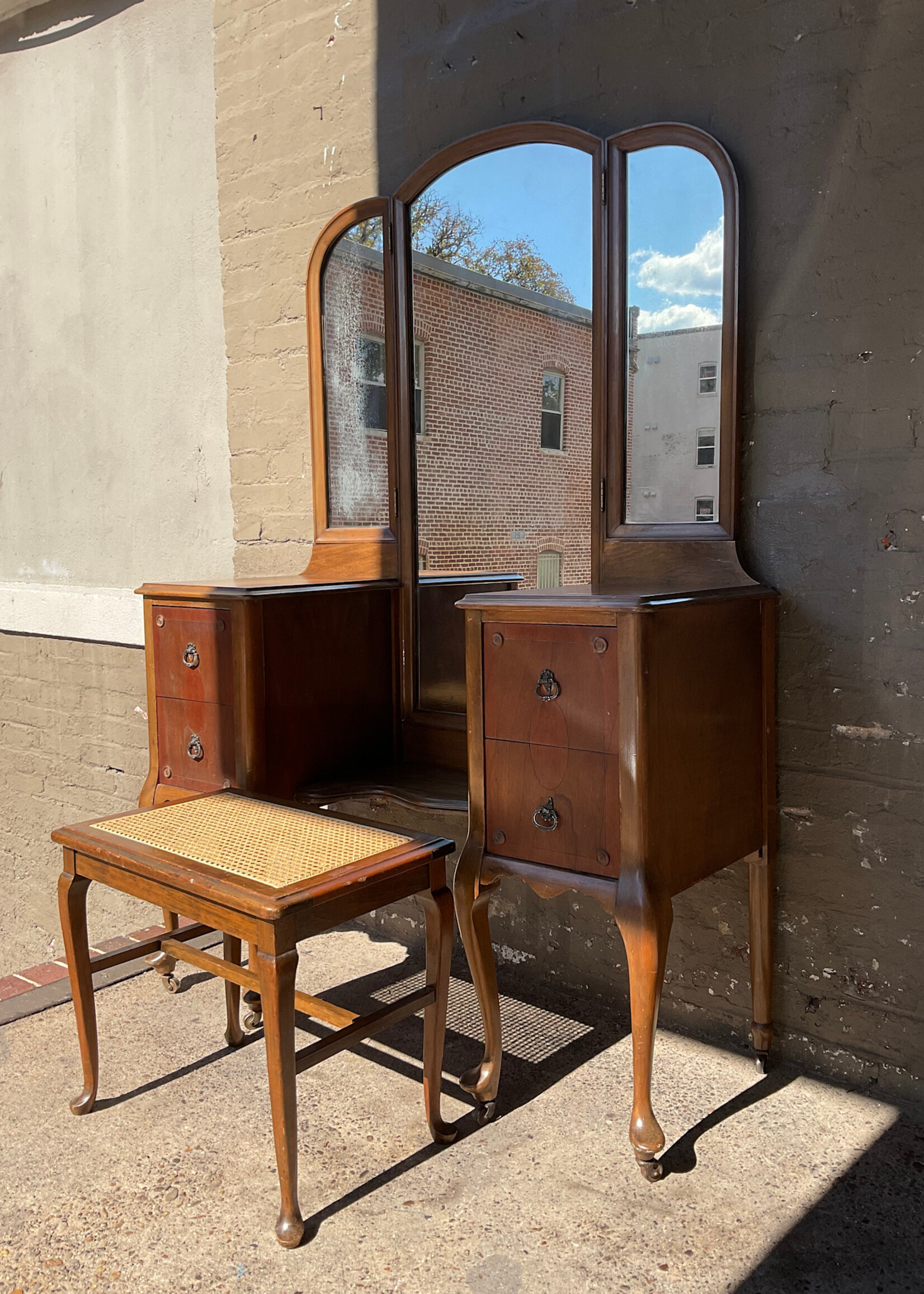 GOODWOOD Vintage Vanity & Stool
