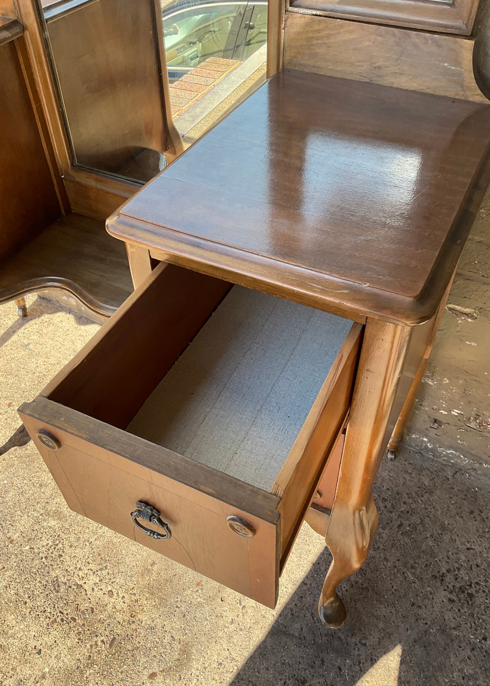 GOODWOOD Vintage Vanity & Stool