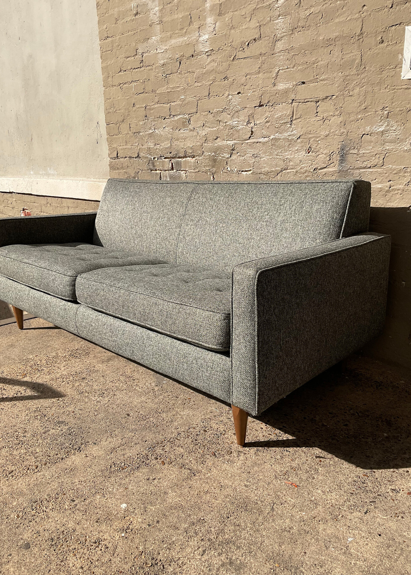 GOODWOOD Room & Board Apartment Sofa