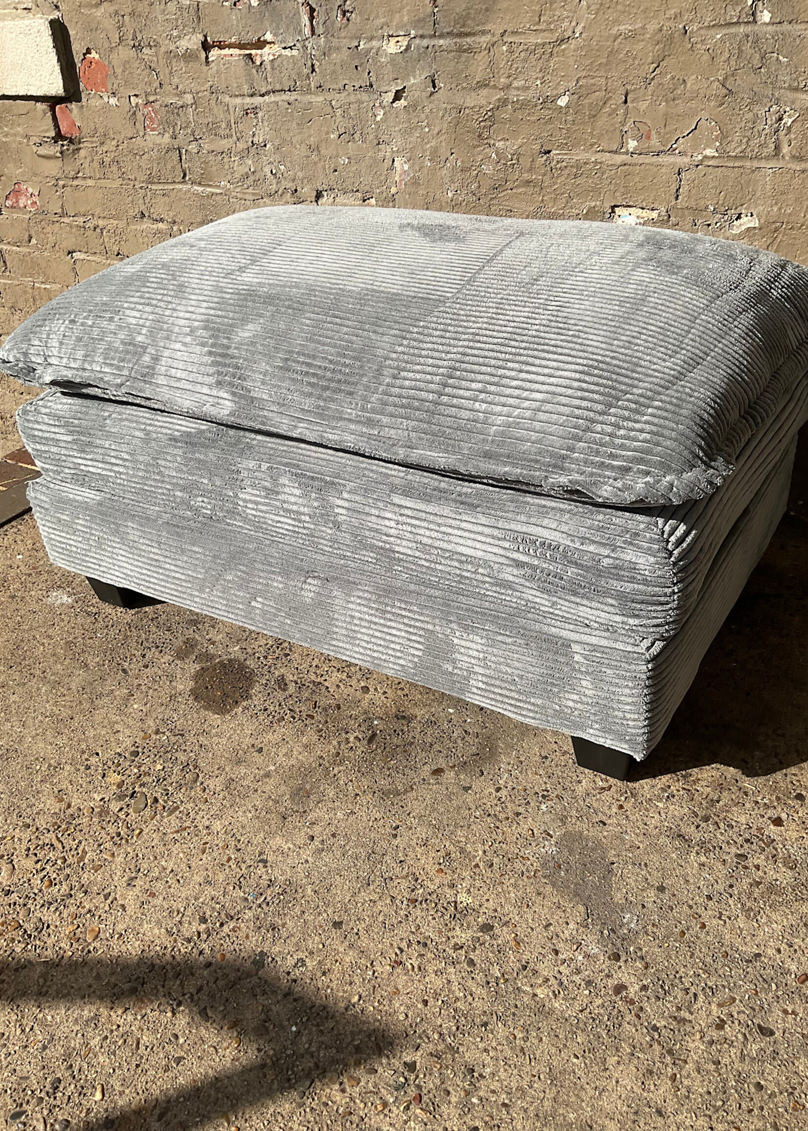 GOODWOOD Corduroy Ottoman