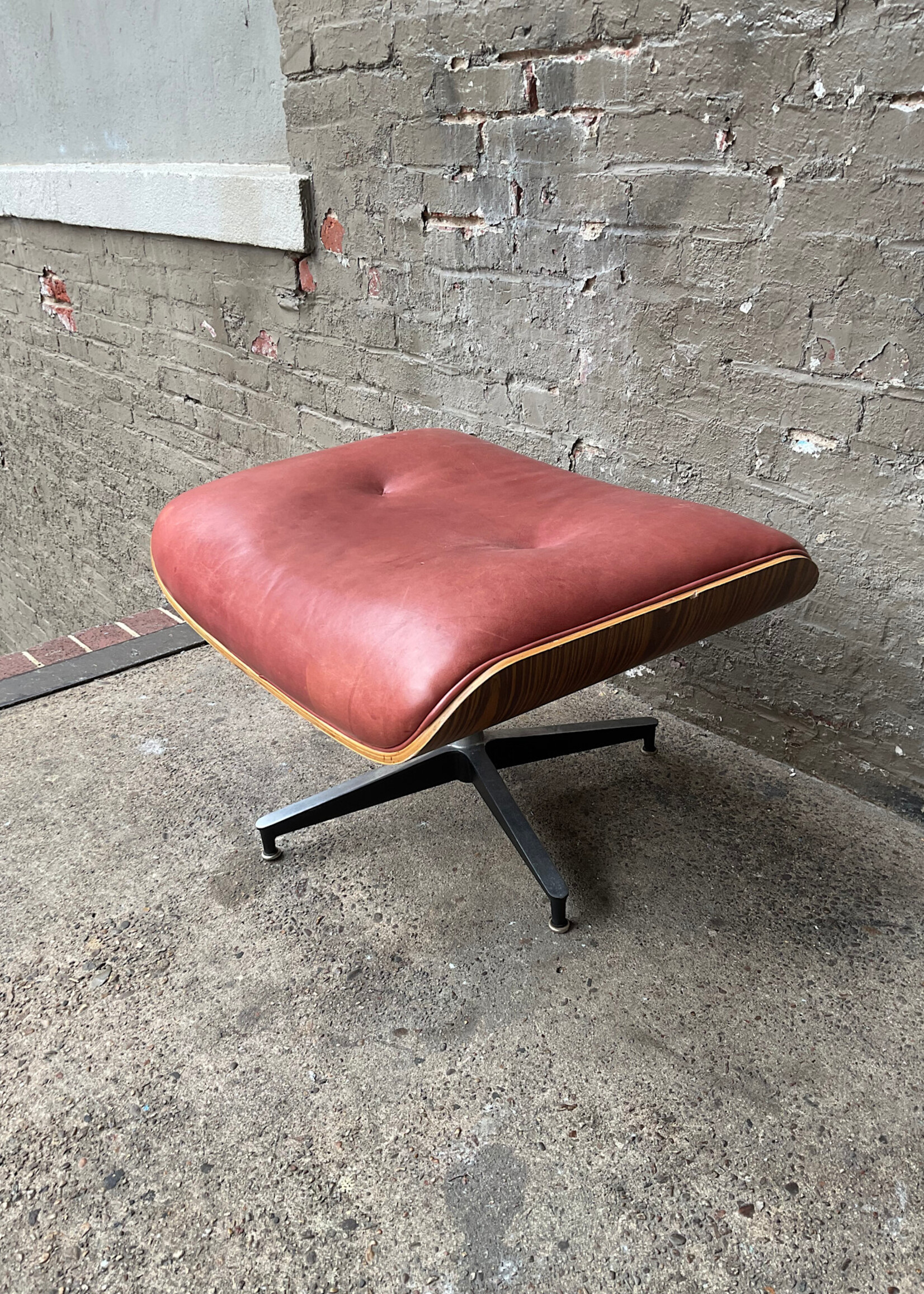 GOODWOOD Eames Style Leather Ottoman