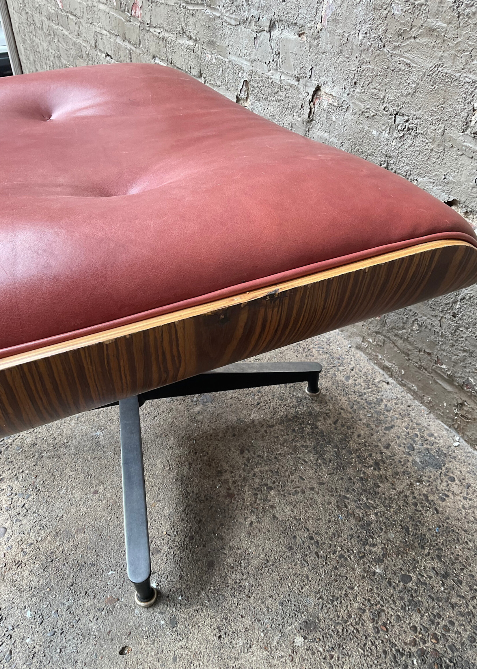 GOODWOOD Eames Style Leather Ottoman