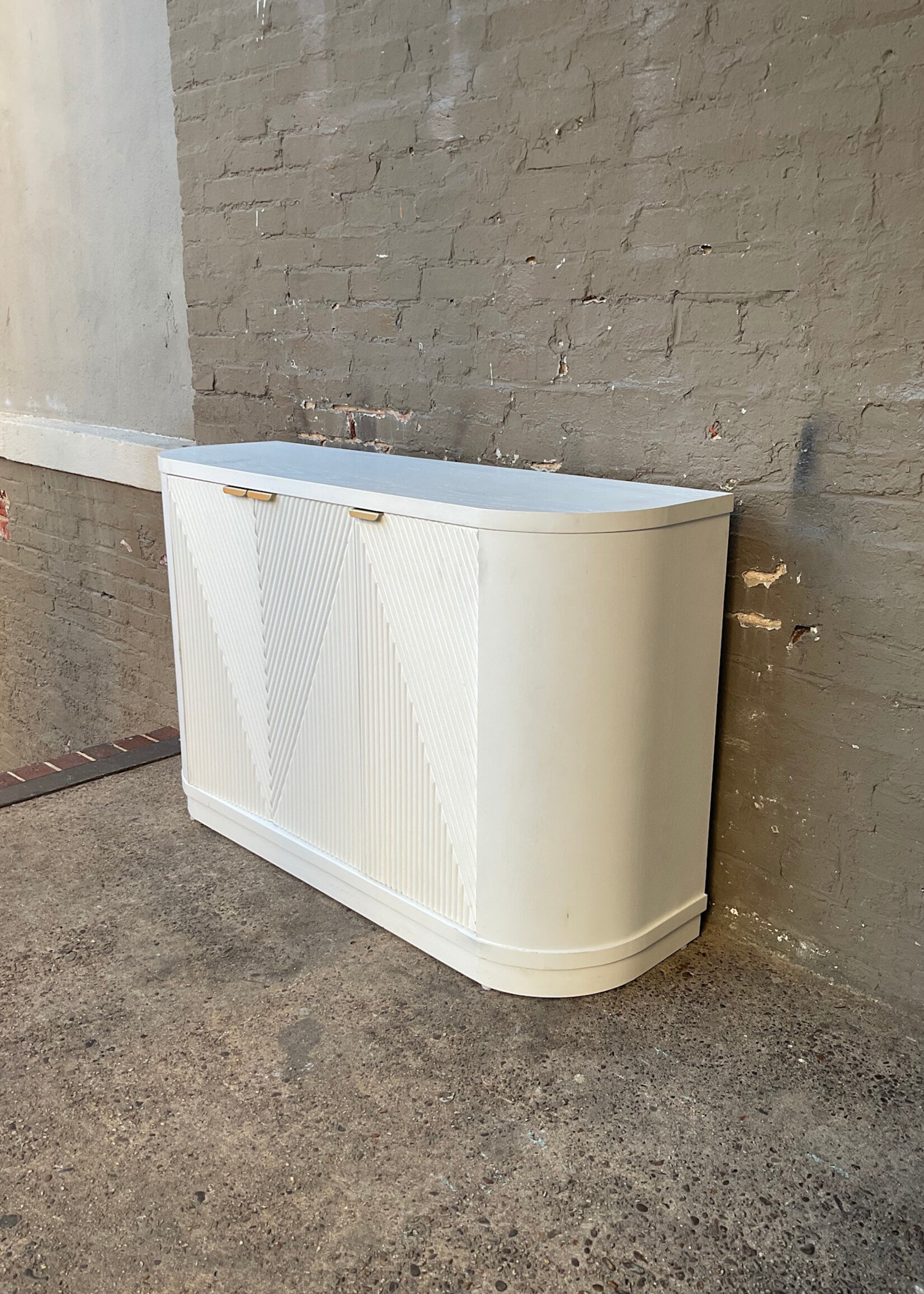 GOODWOOD Modern Art Deco Style Server