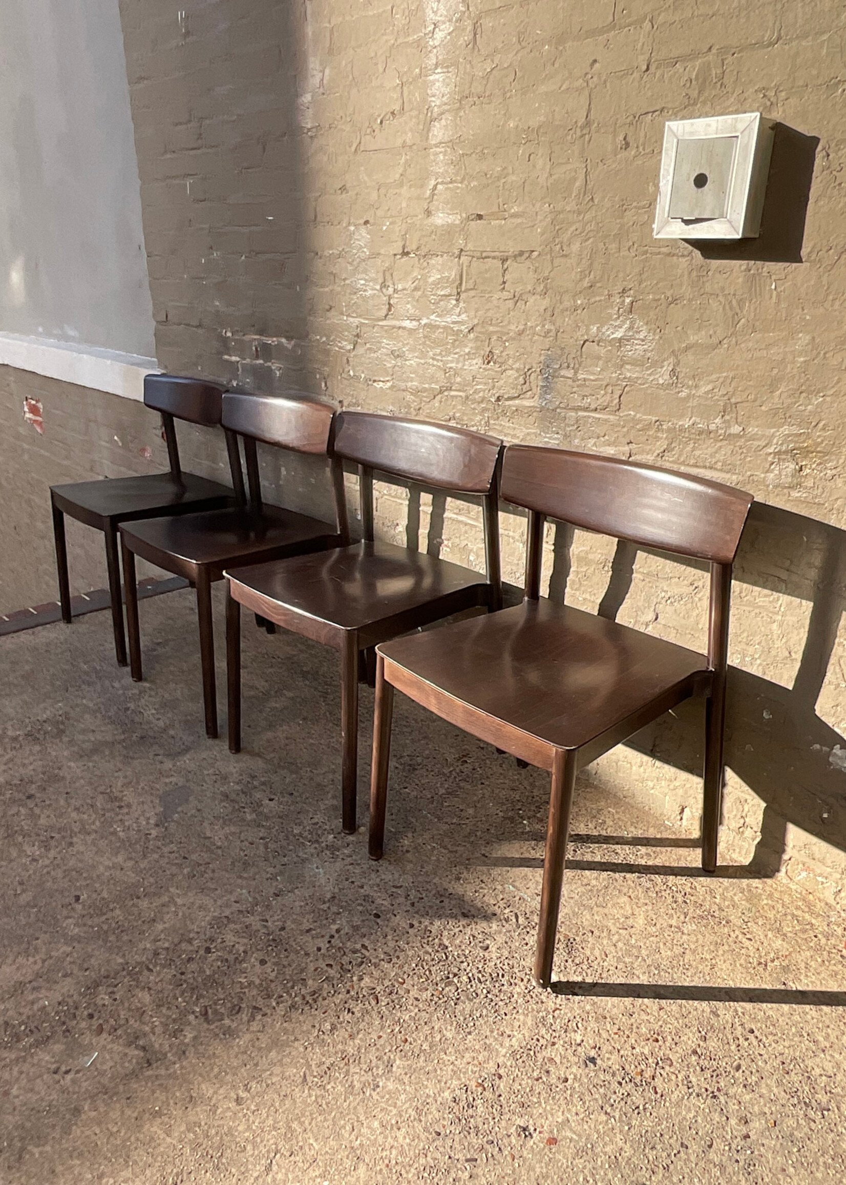 GOODWOOD Set of 4 MCM Style Dining Chairs