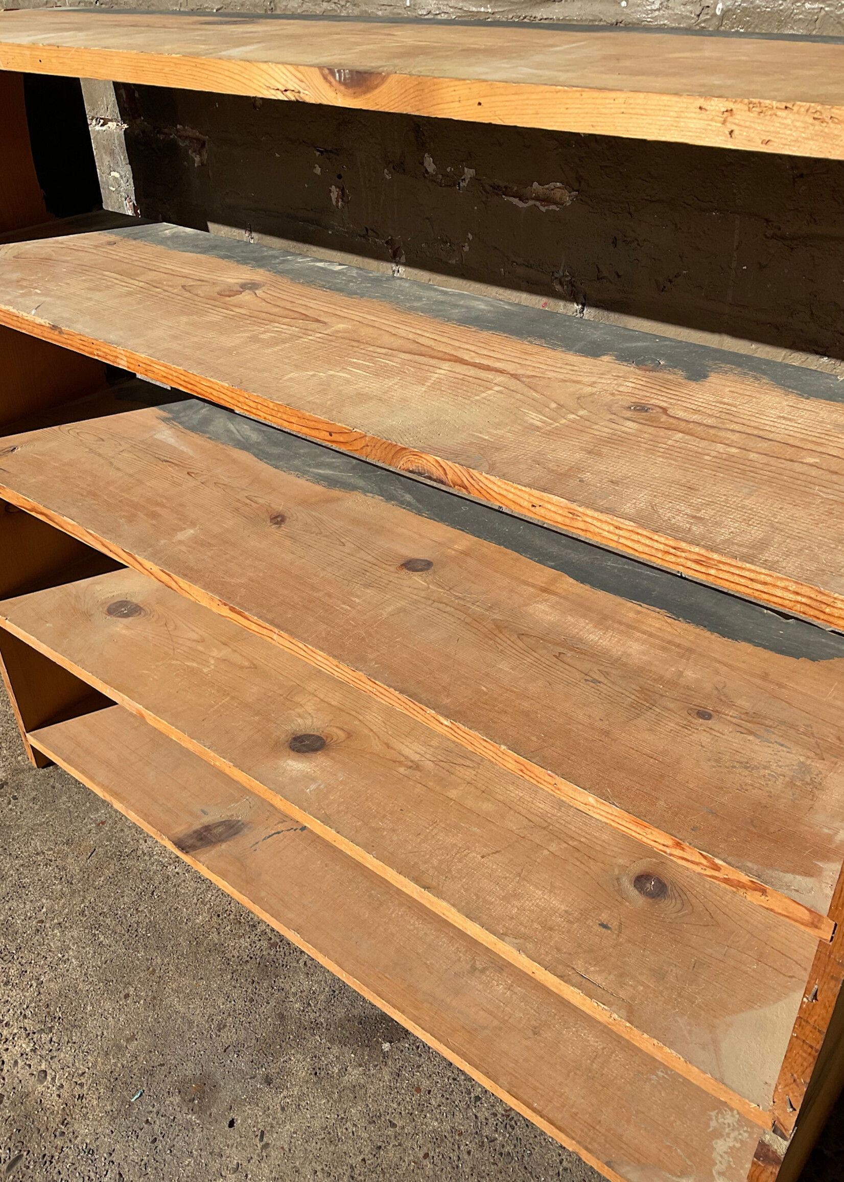 GOODWOOD Vintage Pine Shelf