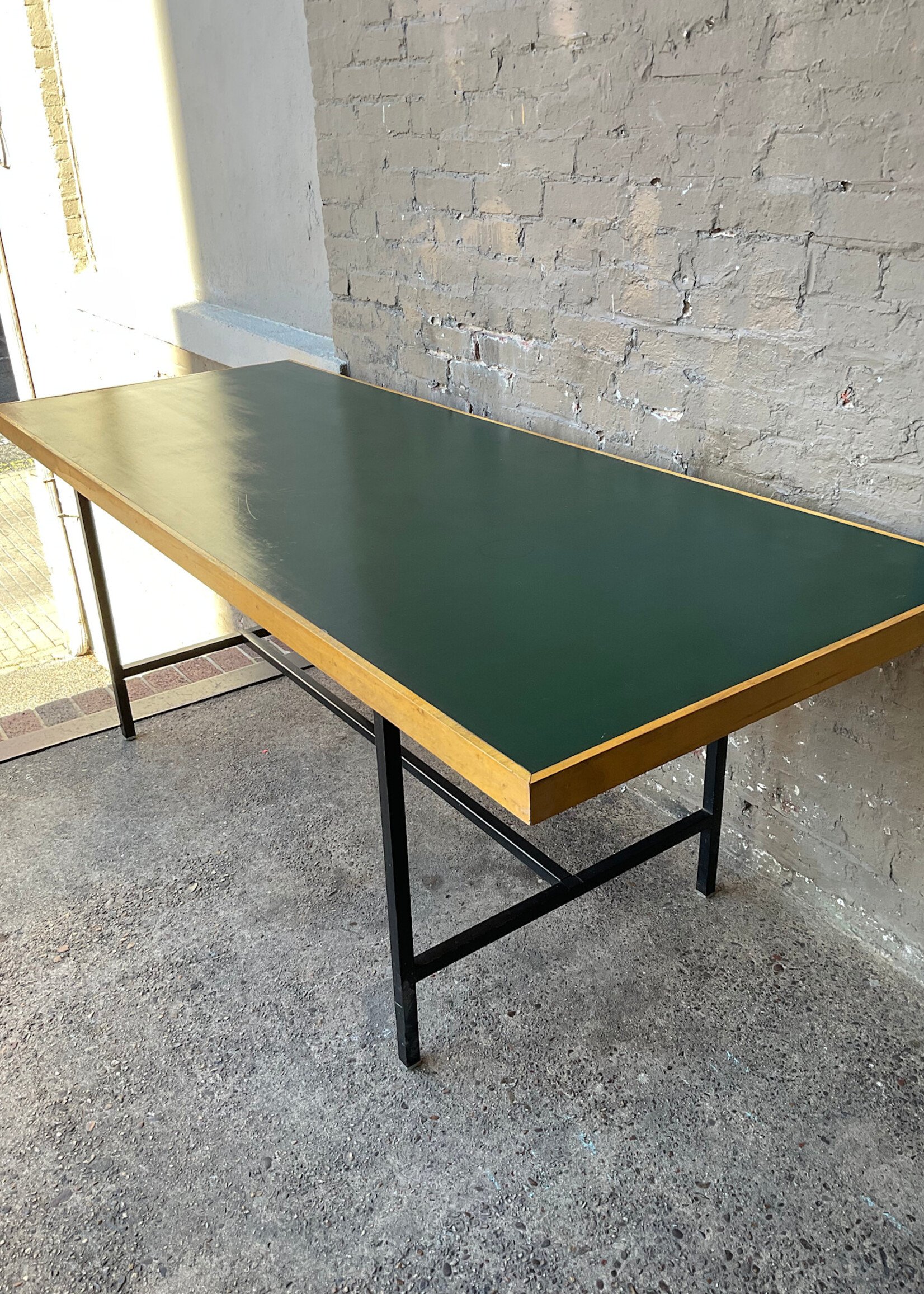 GOODWOOD Lab Table