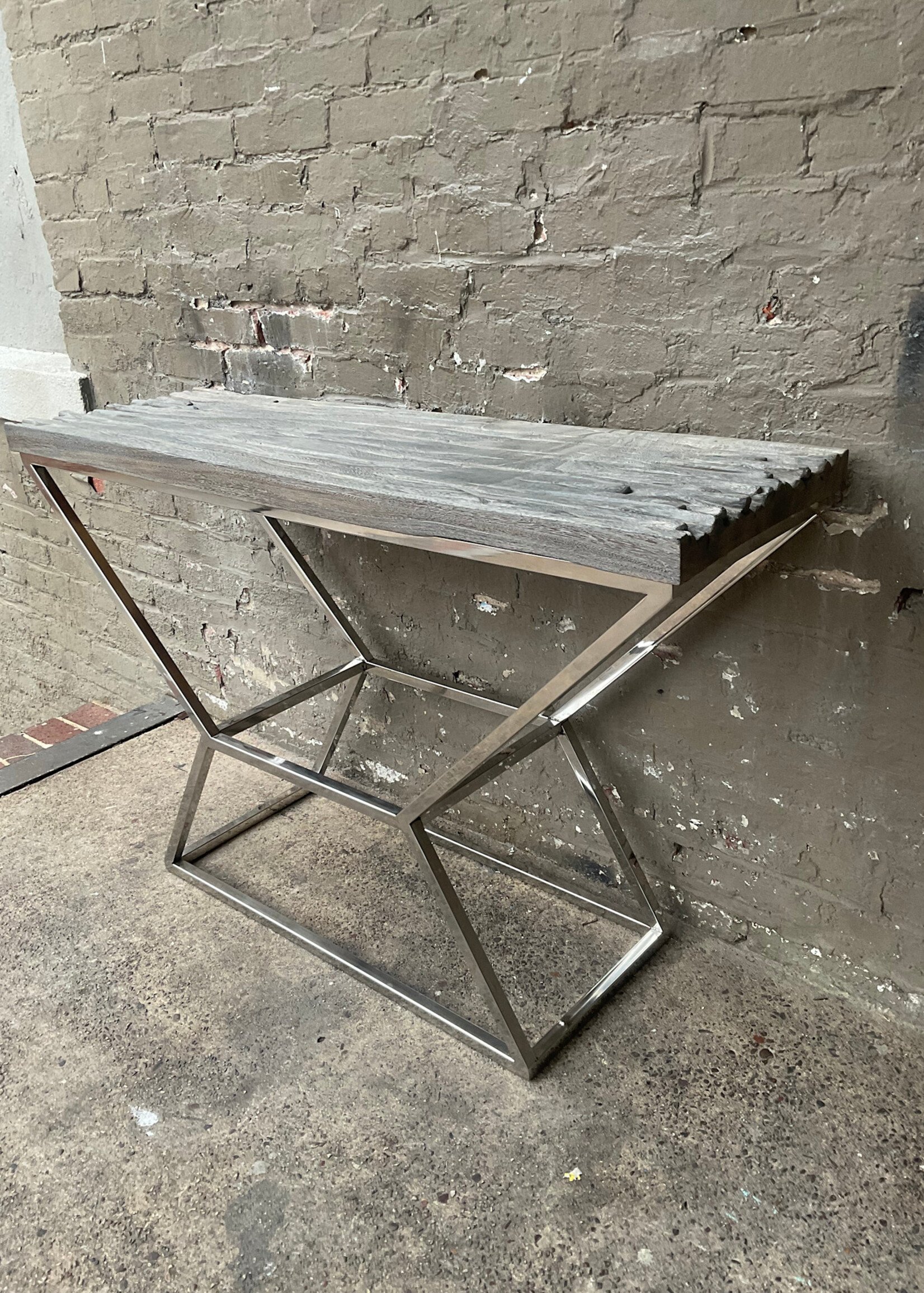 GOODWOOD Modern Console