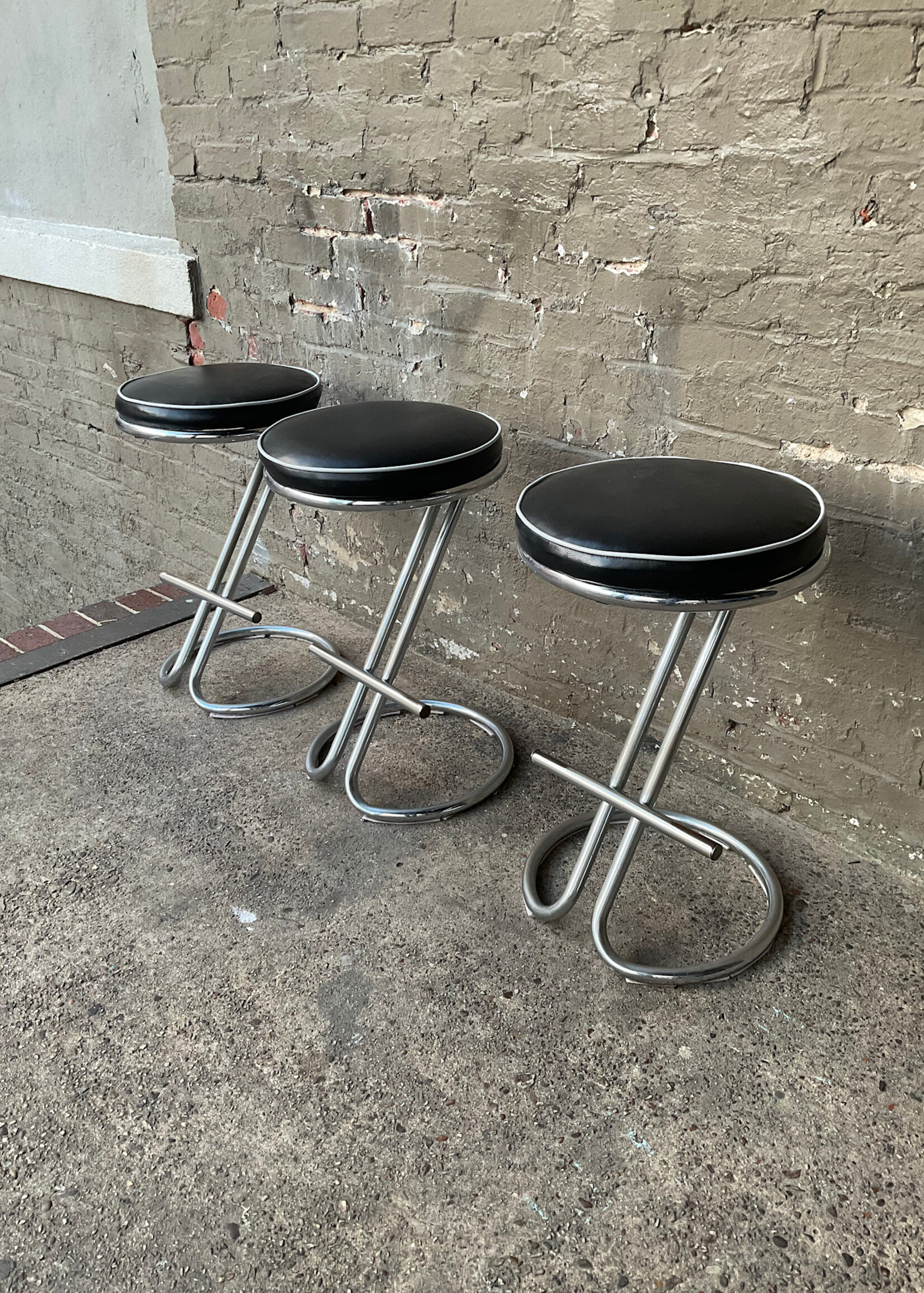 GOODWOOD Postmodern Counter Stool