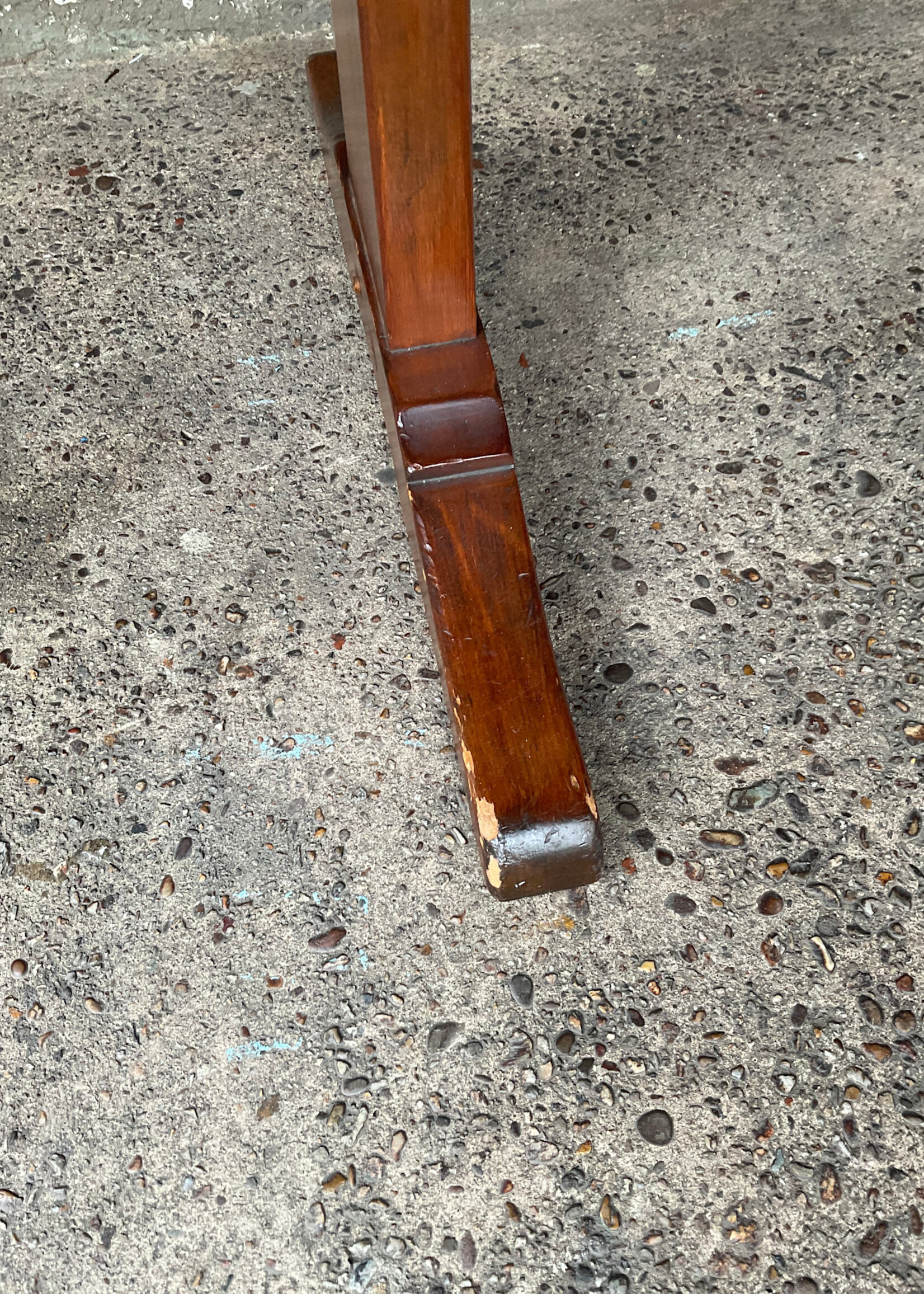 GOODWOOD Pine Trestle Table