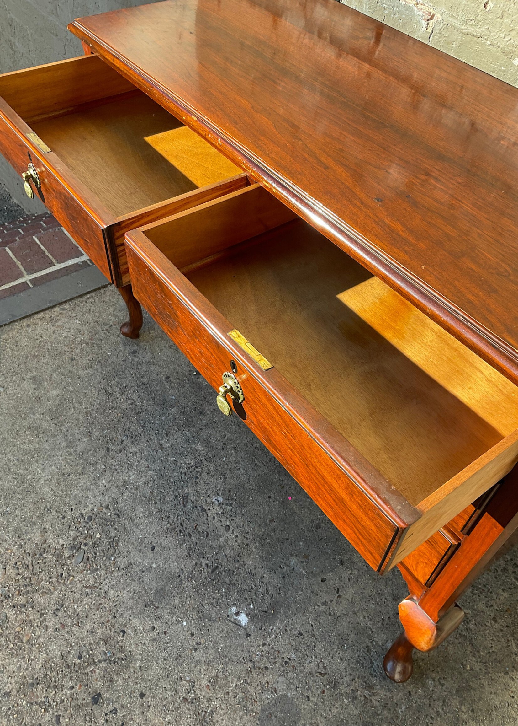 GOODWOOD Queen Anne Style Mahogany Server