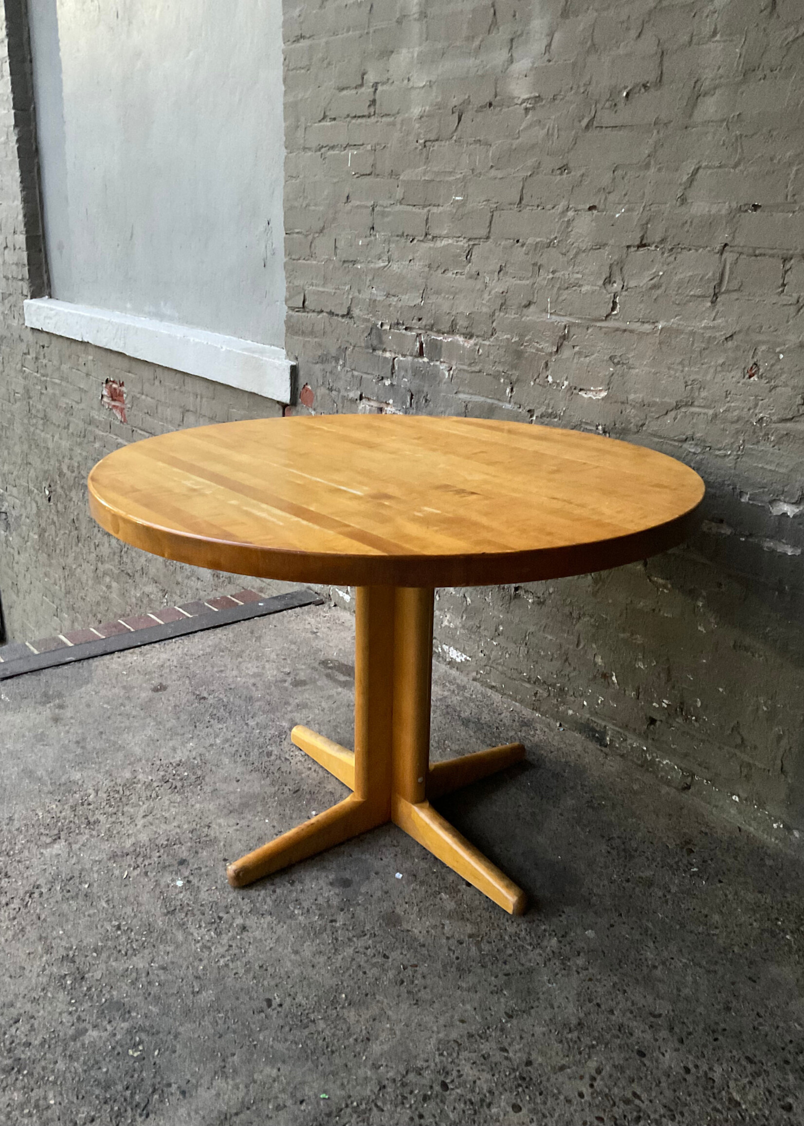 GOODWOOD Vintage Maple Butcher Block Table