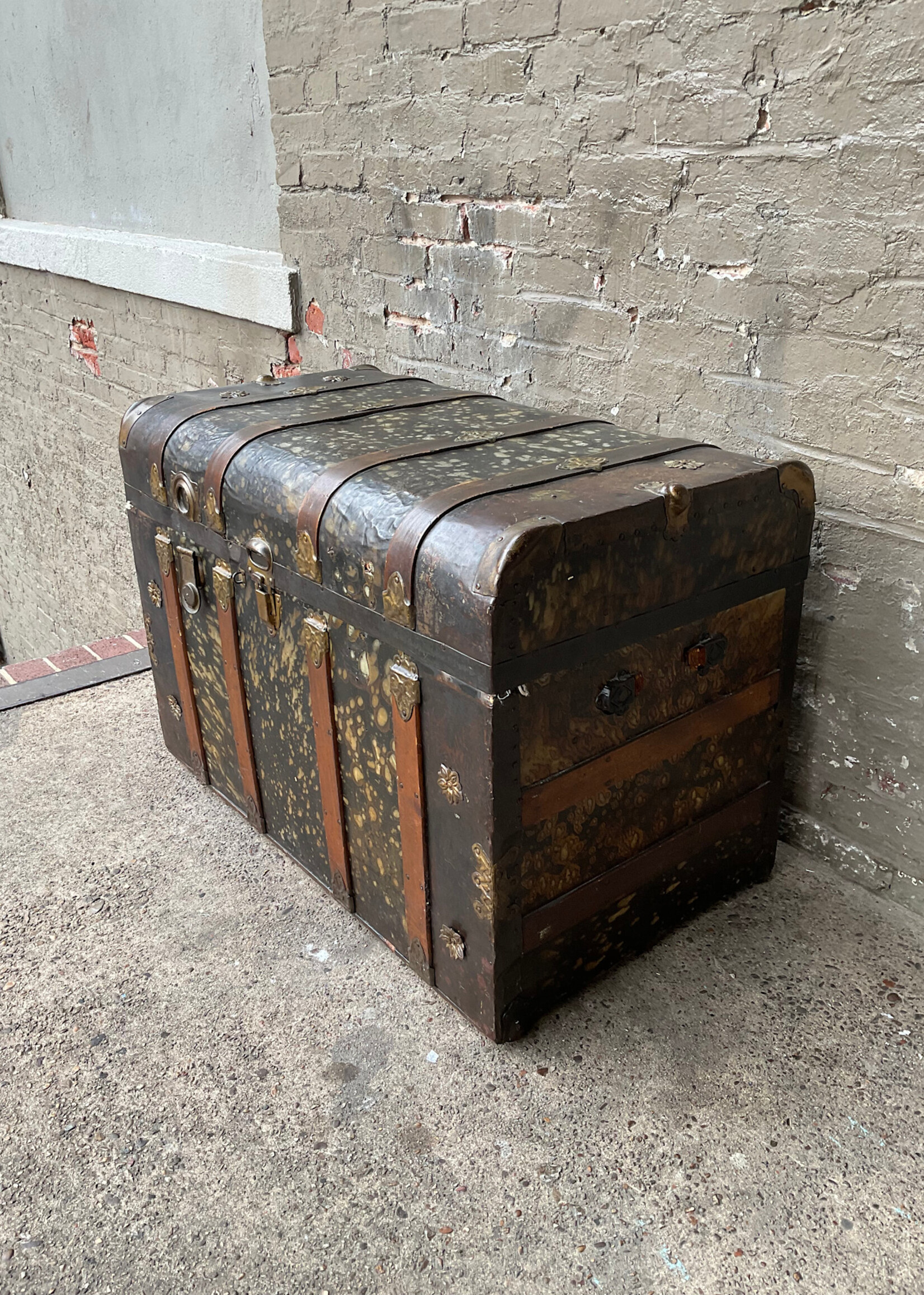 GOODWOOD Antique Metal Clad Steamer Trunk