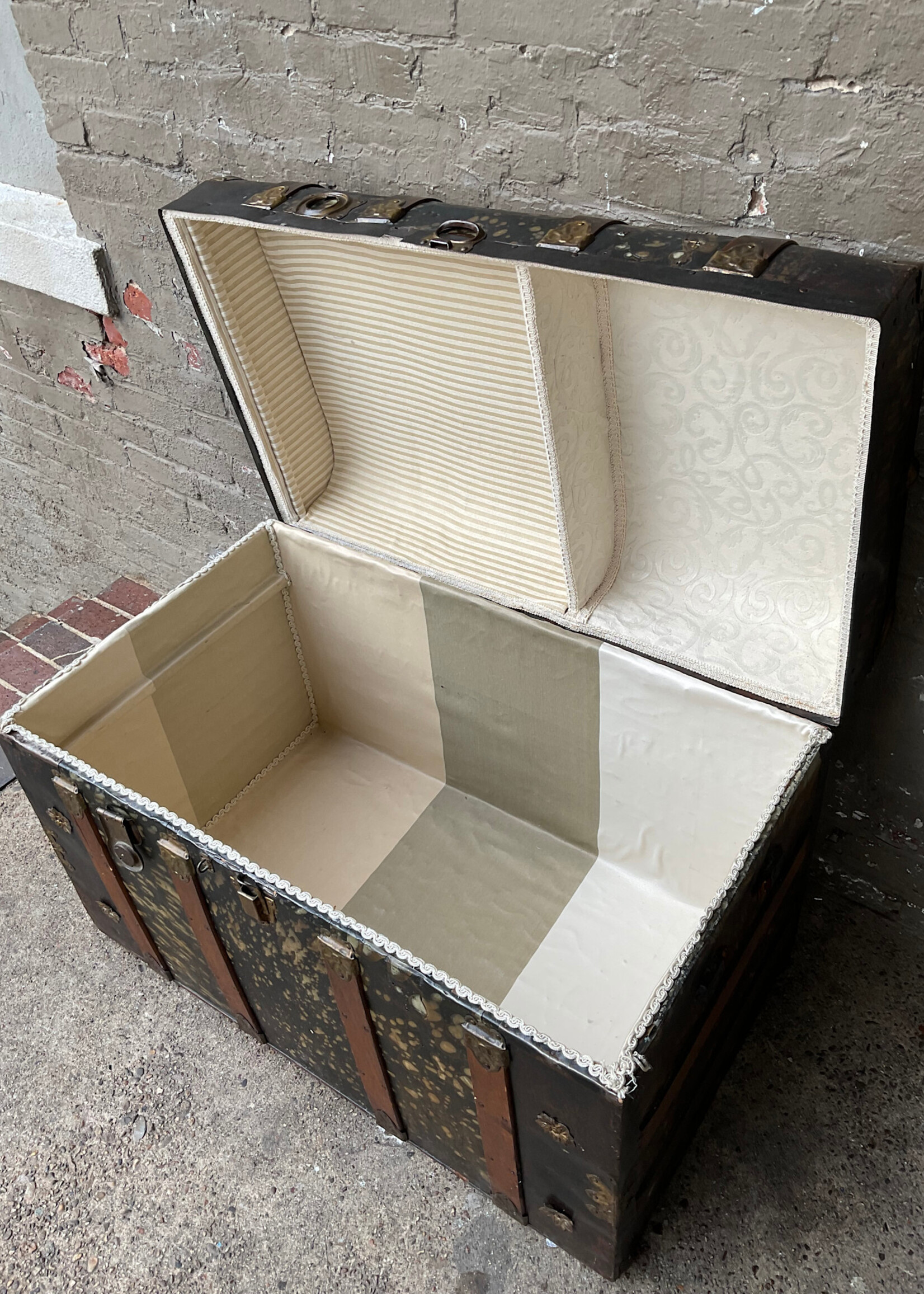 GOODWOOD Antique Metal Clad Steamer Trunk