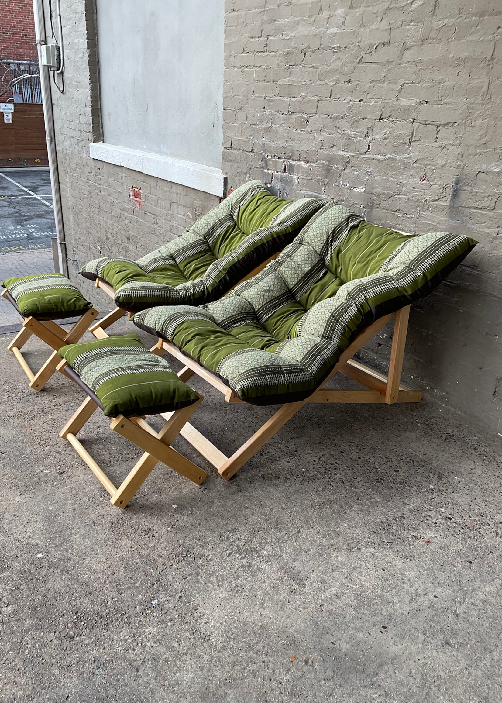 GOODWOOD Folding Lounge Chair & Ottoman