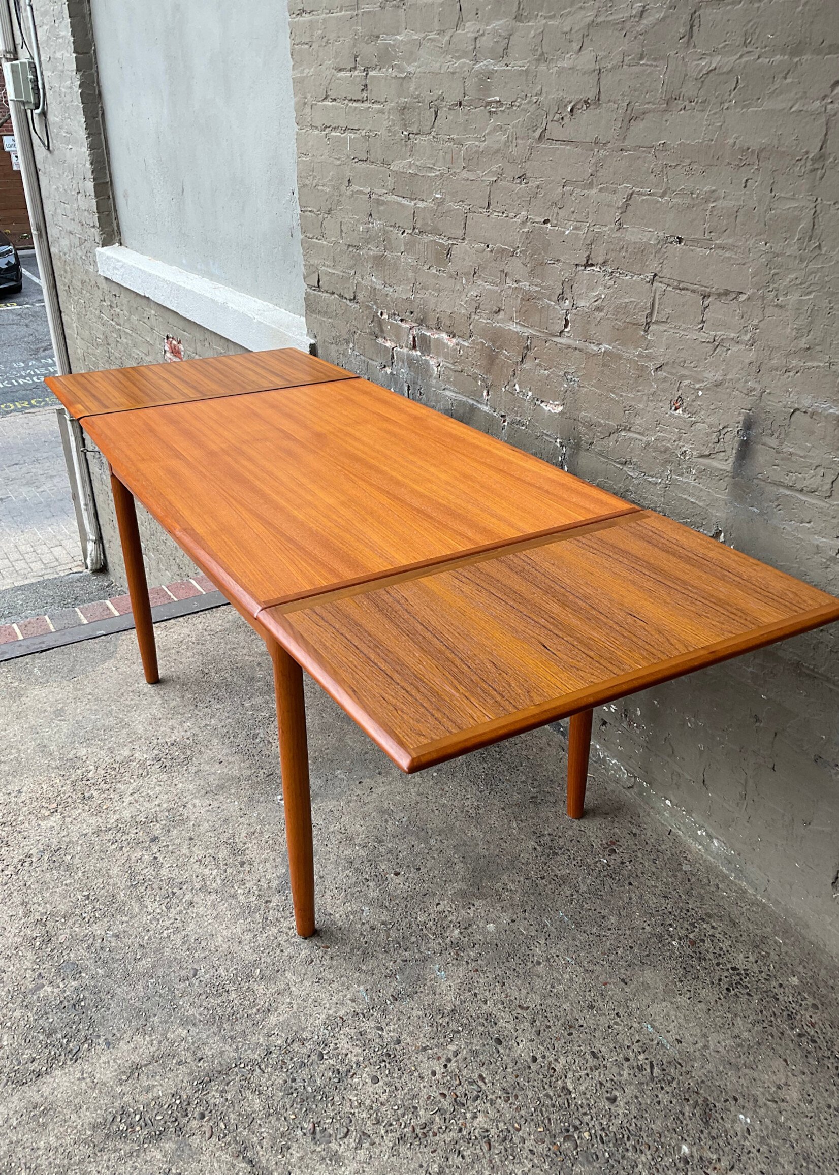 GOODWOOD Danish Modern Teak Draw Leaf Table