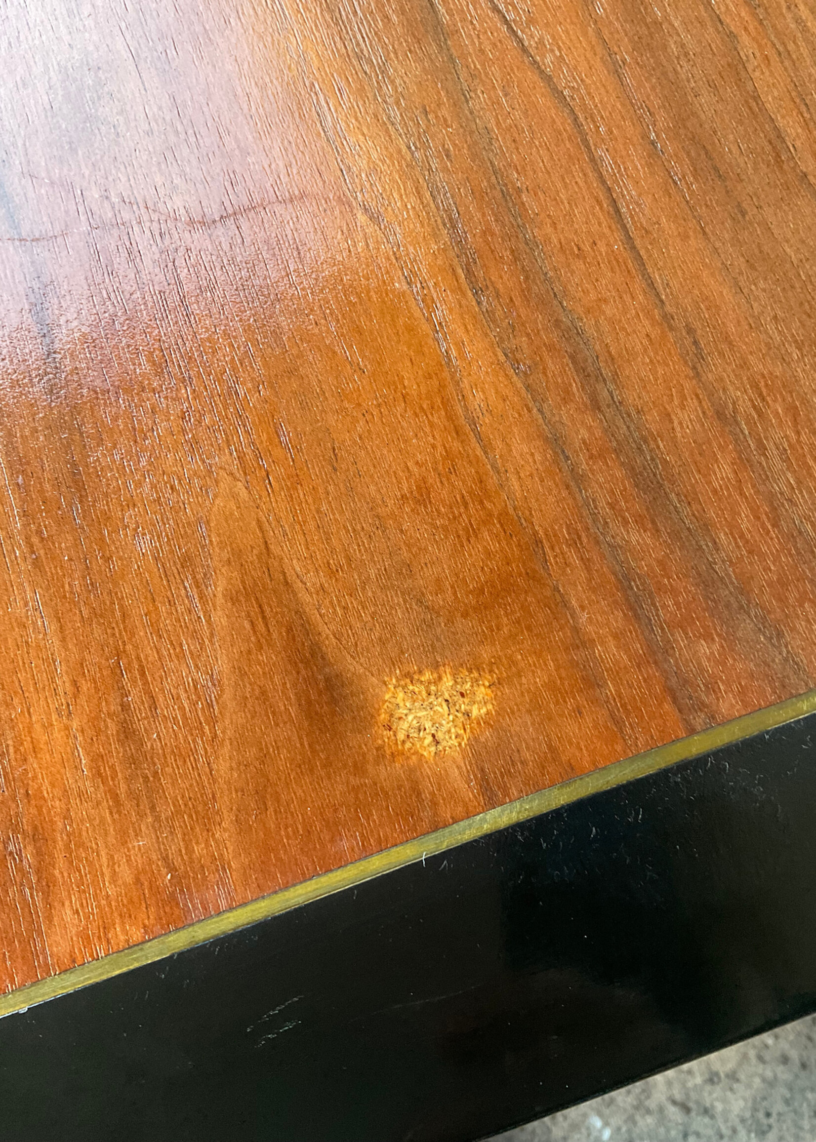 GOODWOOD Pair of Harvey Probber Nightstands