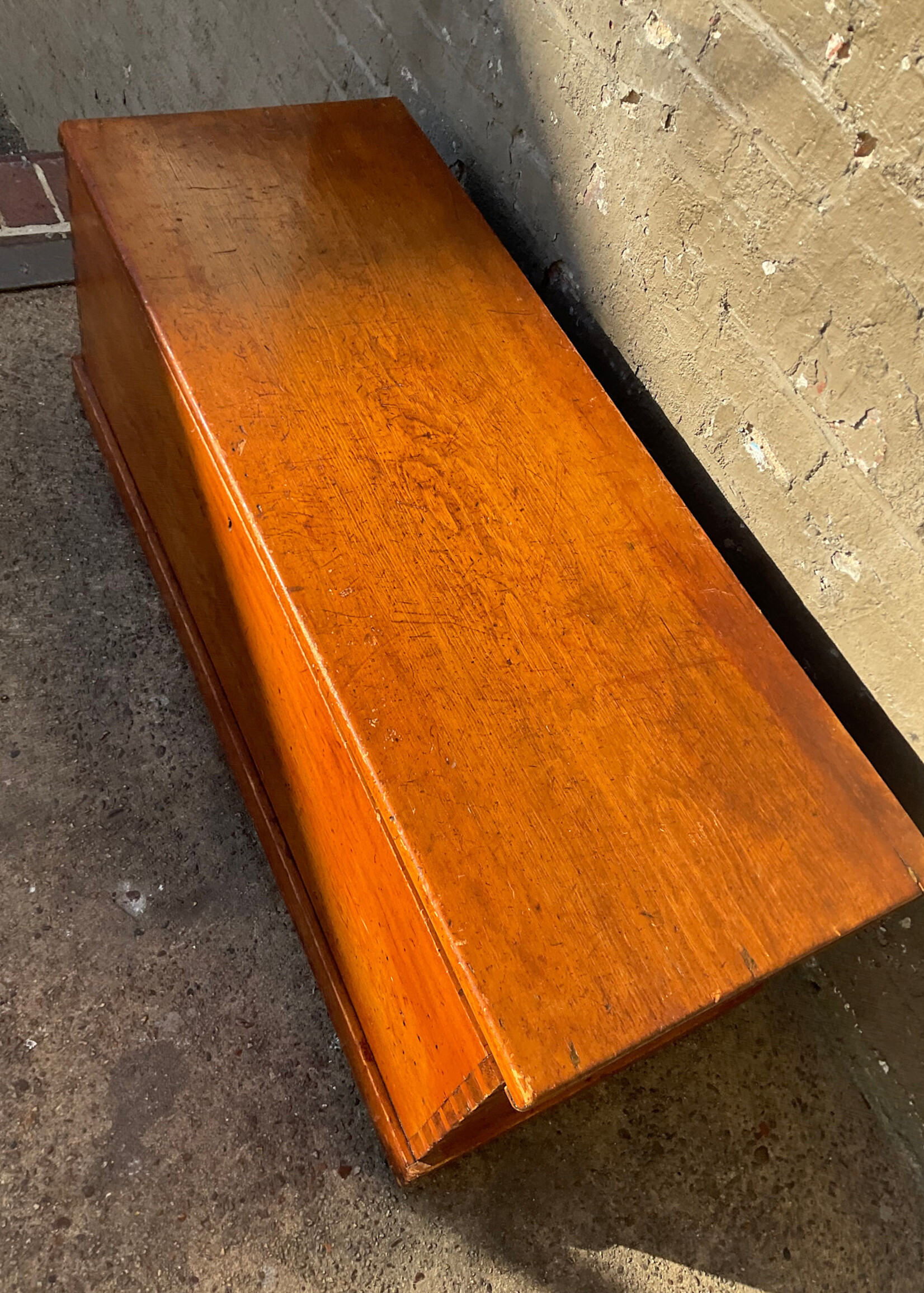 GOODWOOD 6 Board Pine Blanket Chest