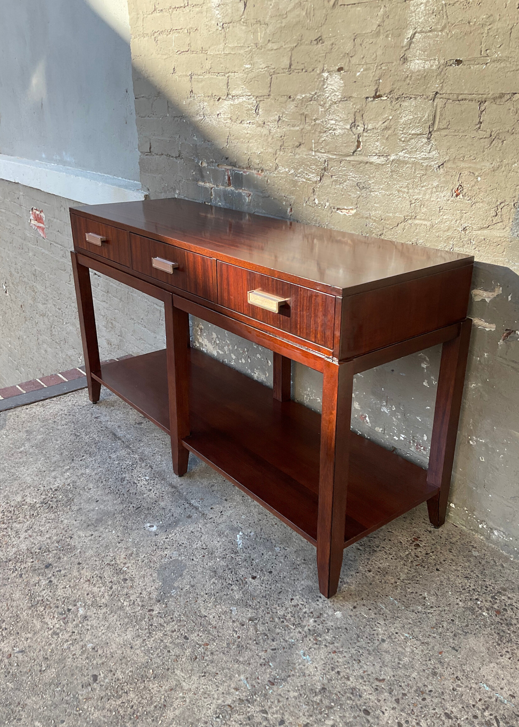 GOODWOOD Art Deco Style Server