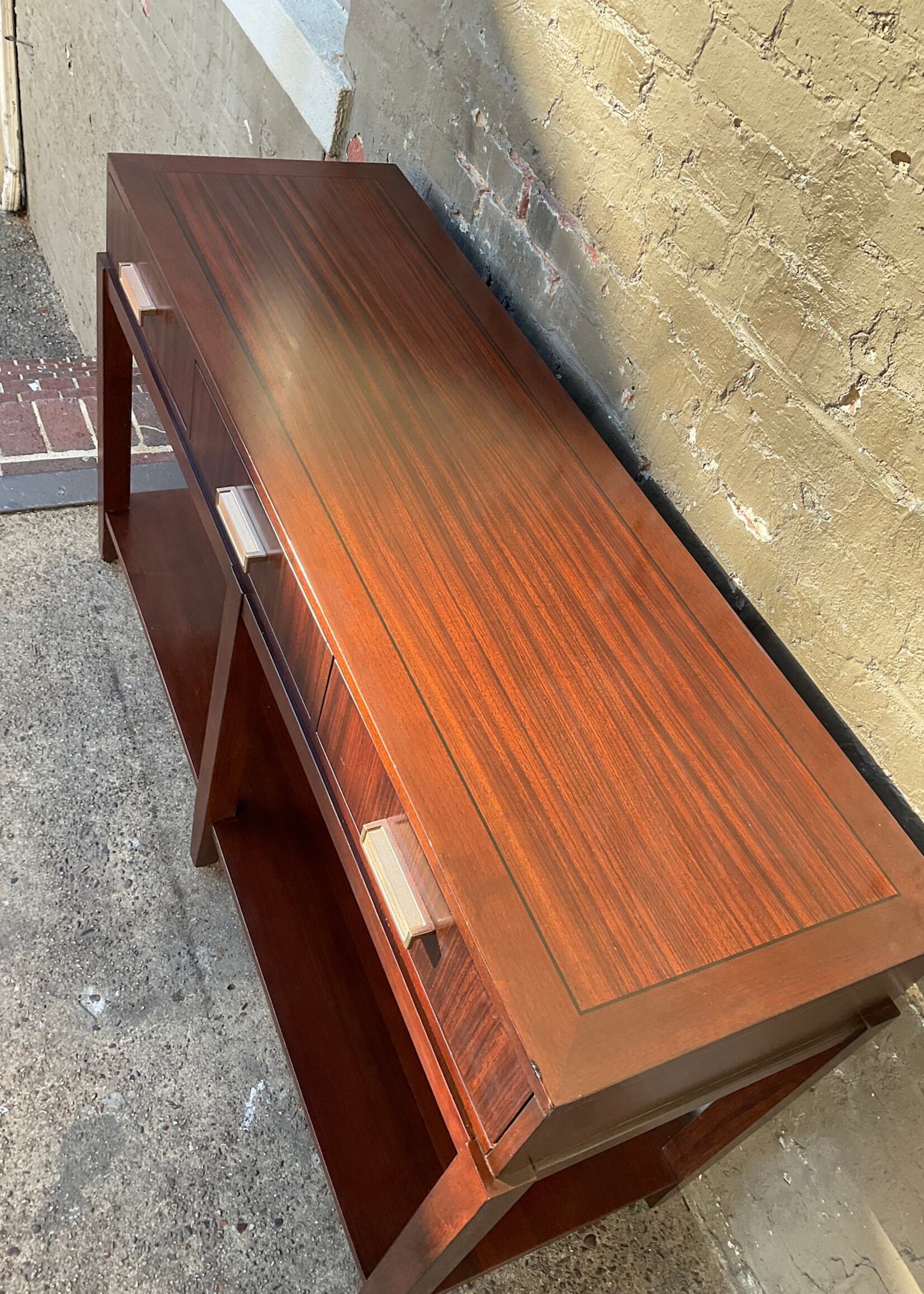 GOODWOOD Art Deco Style Server