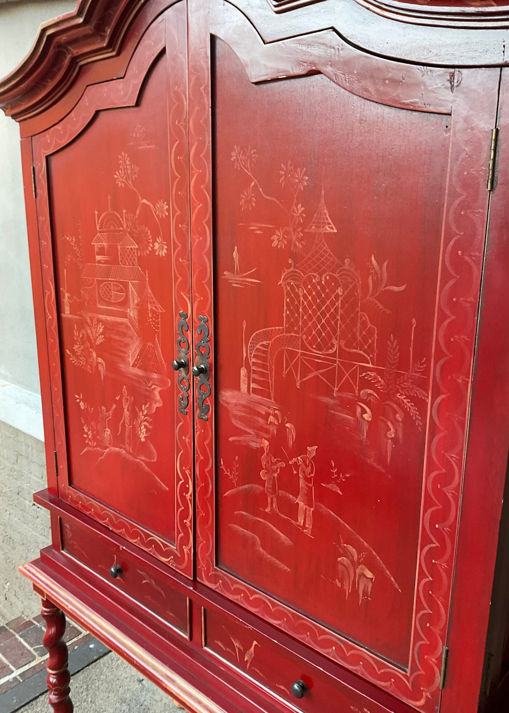 GOODWOOD Chinese Cupboard
