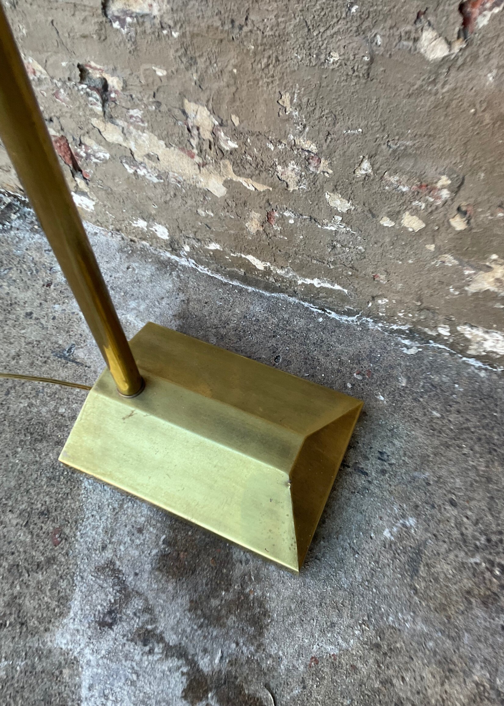 GOODWOOD Brass Halogen Pharmacy Lamp