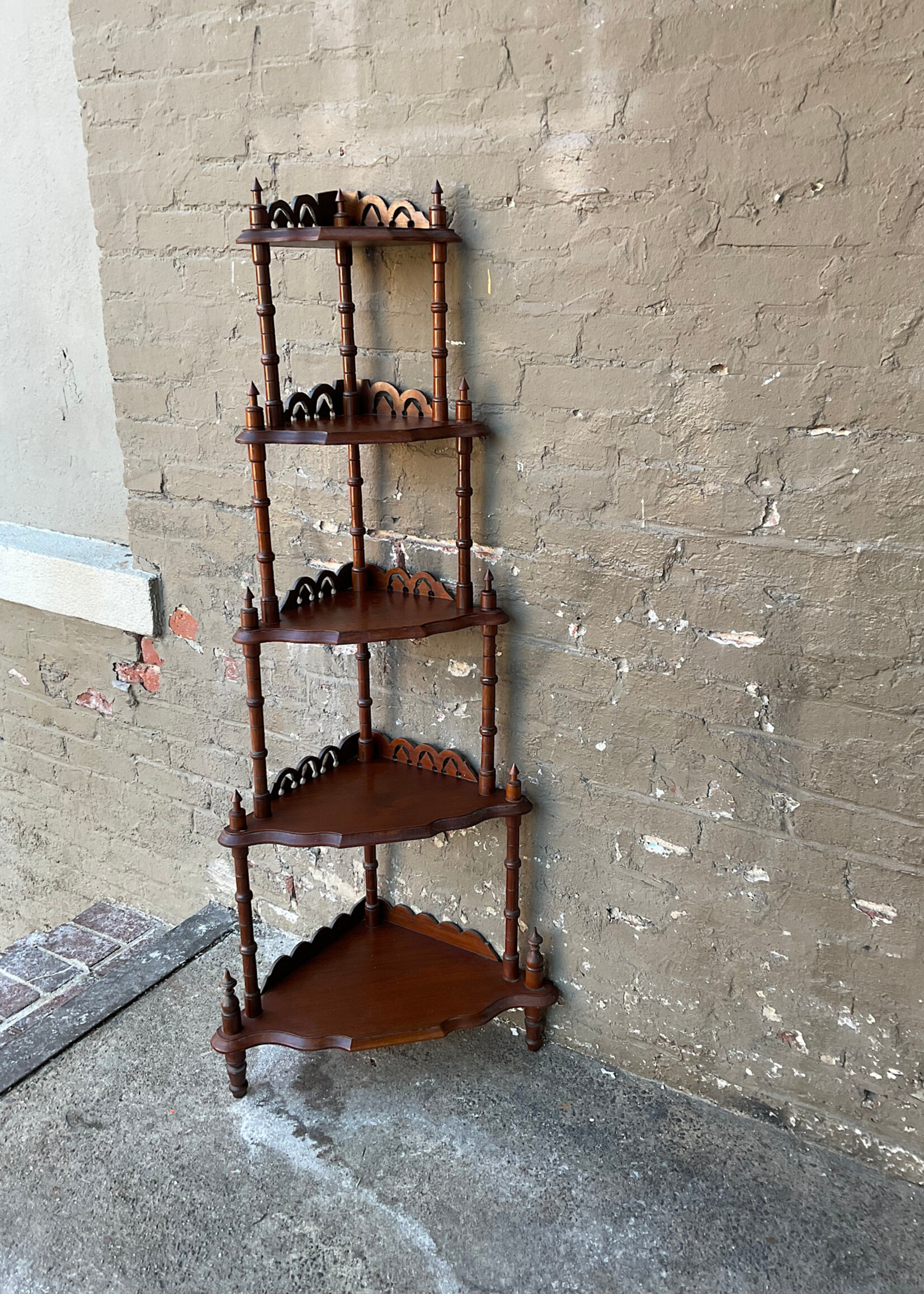 GOODWOOD Victorian Corner Etagere