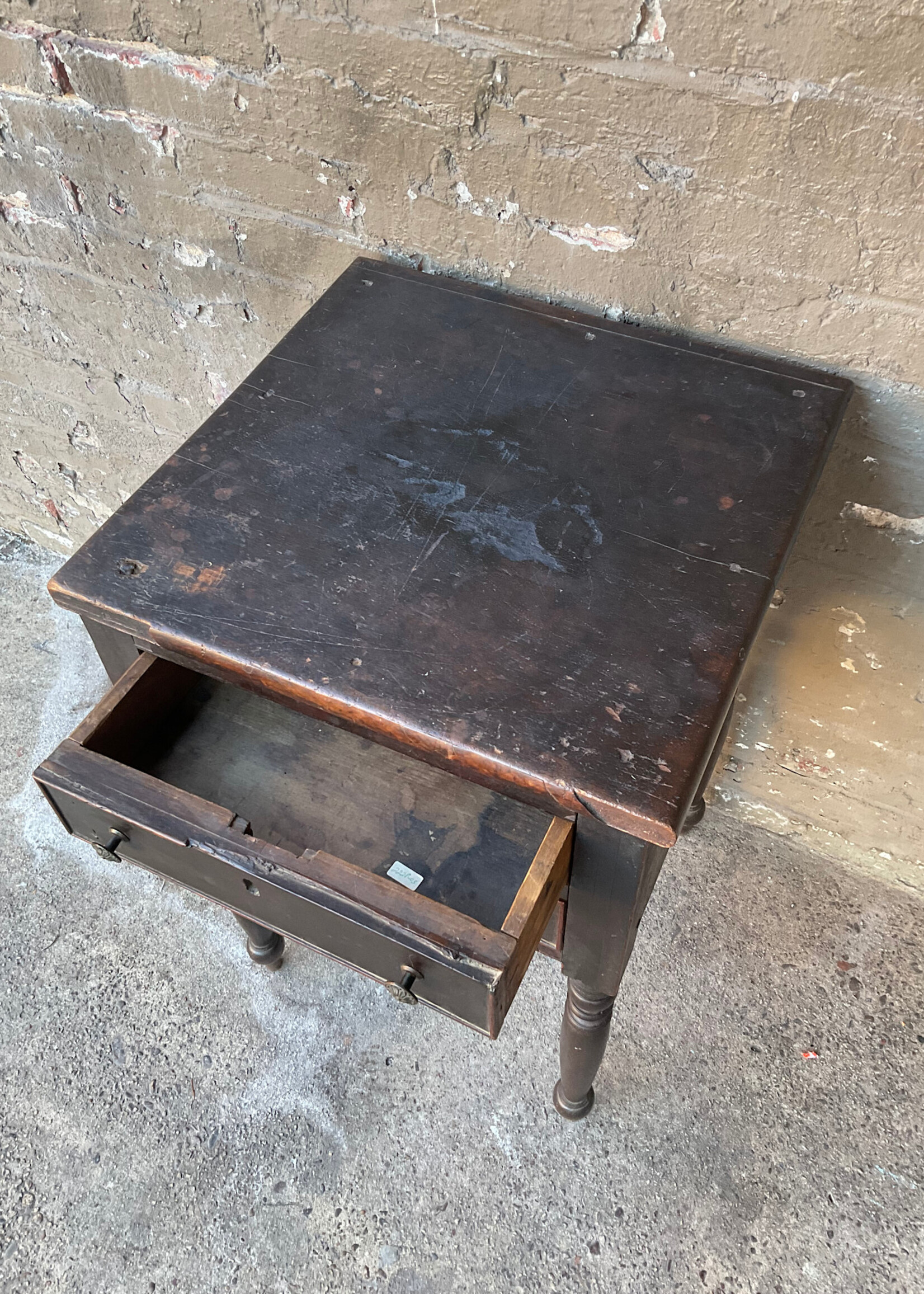 GOODWOOD Antique Federal Two Drawer Side Table