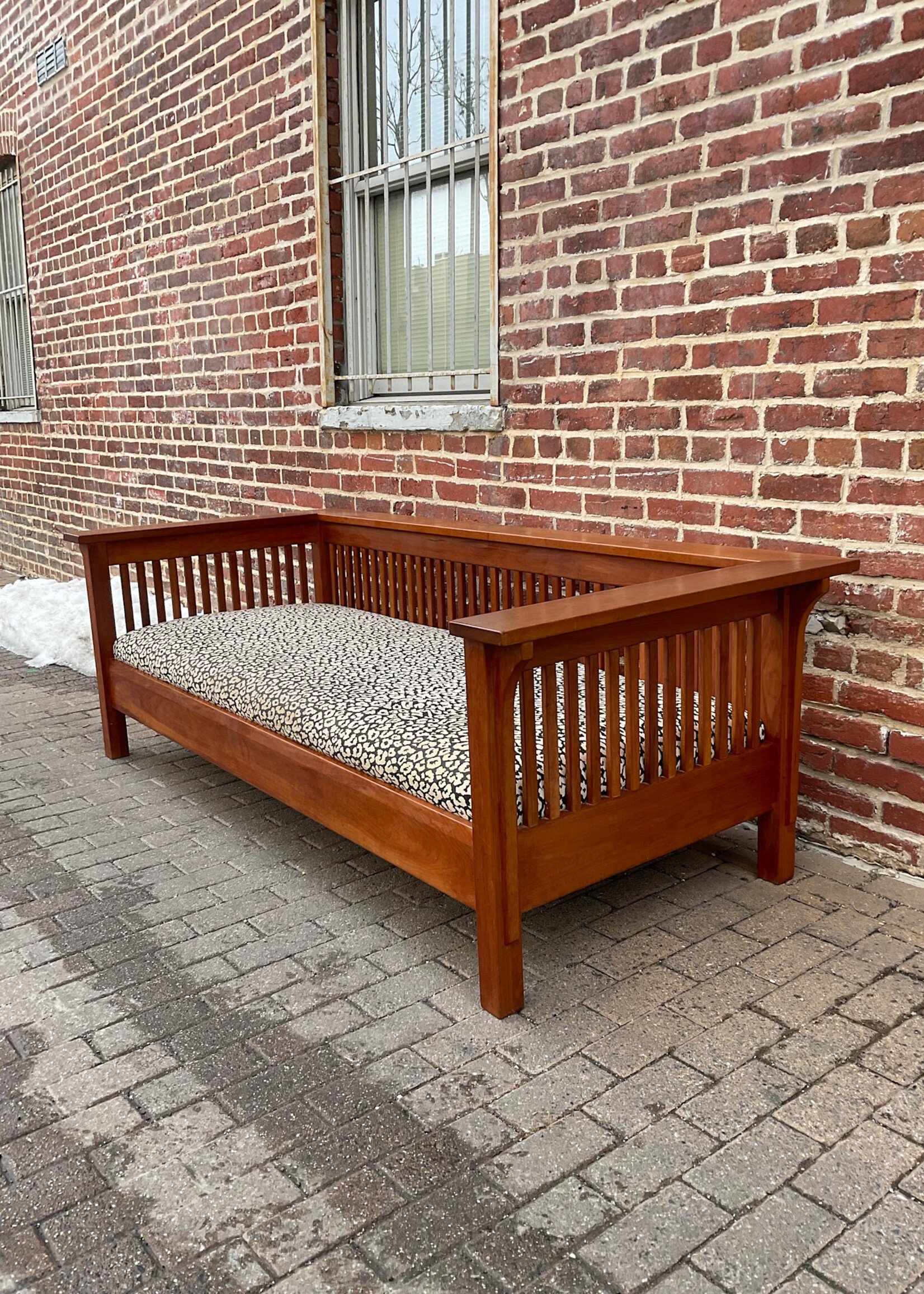 GOODWOOD Solid Cherry Mission Settle