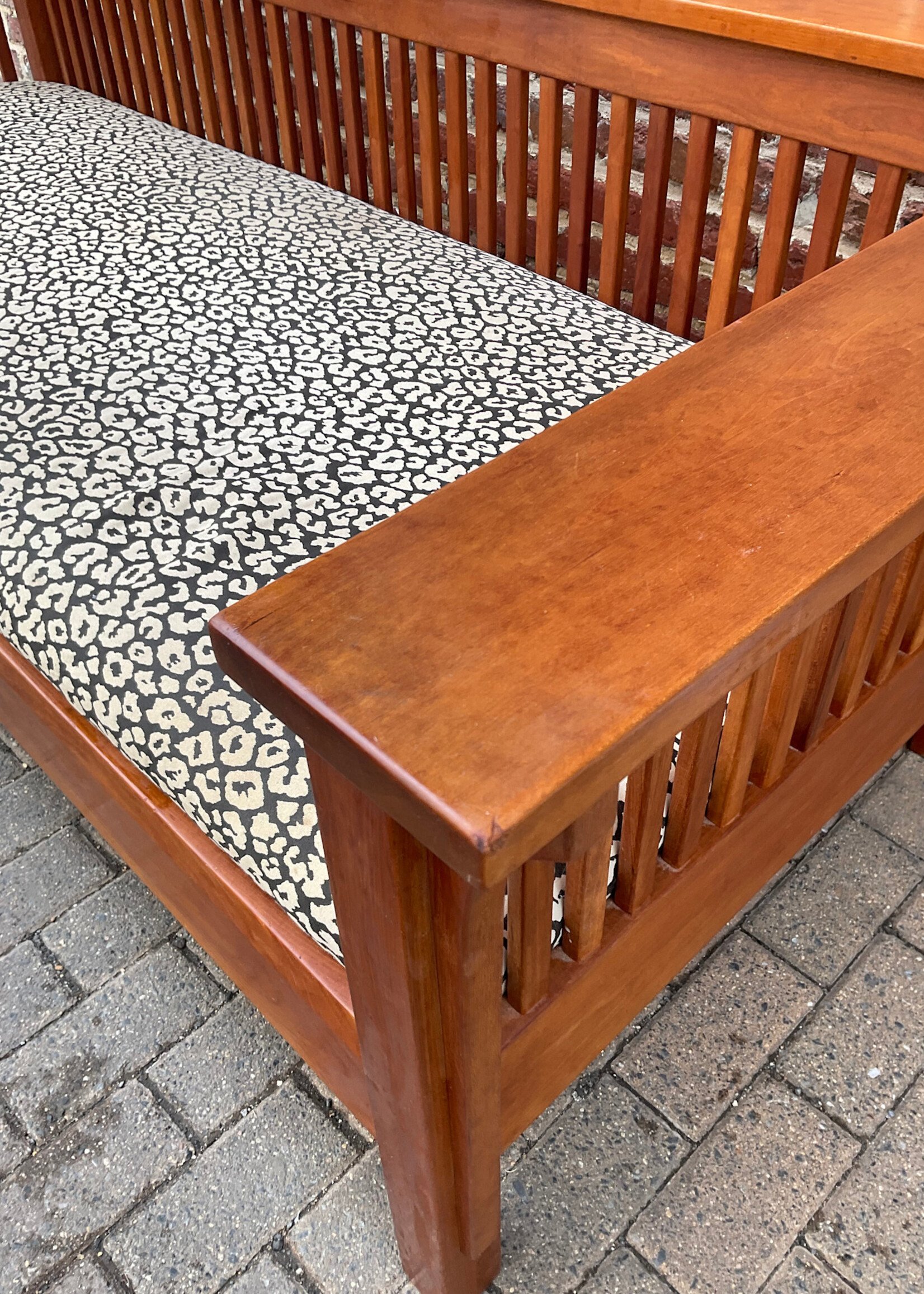 GOODWOOD Solid Cherry Mission Settle