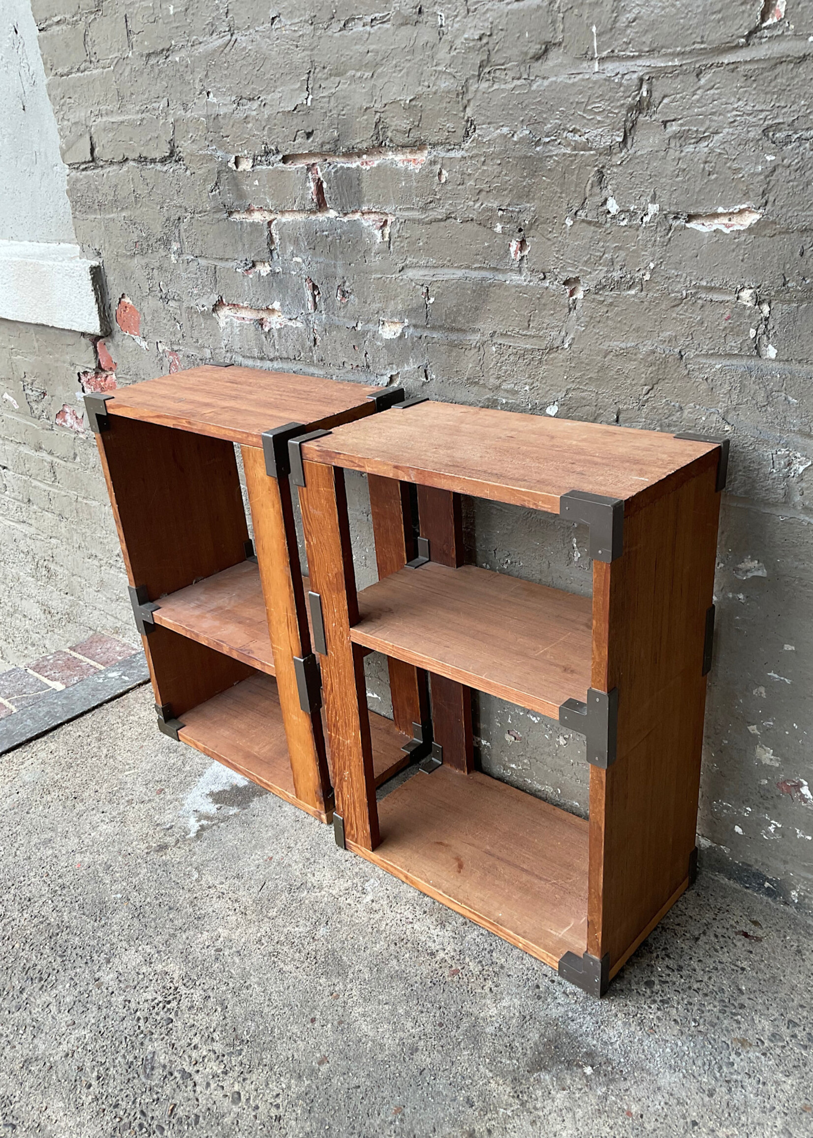 GOODWOOD Pair of Small Shelves