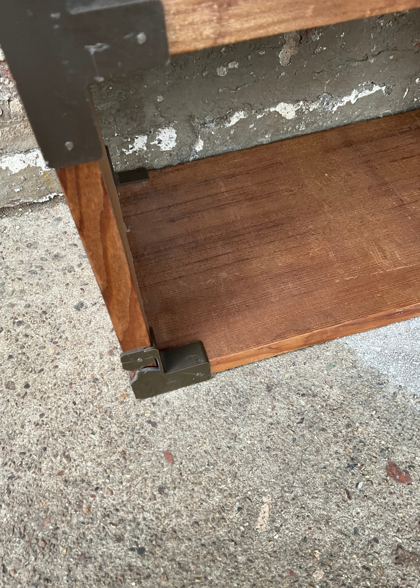 GOODWOOD Pair of Small Shelves