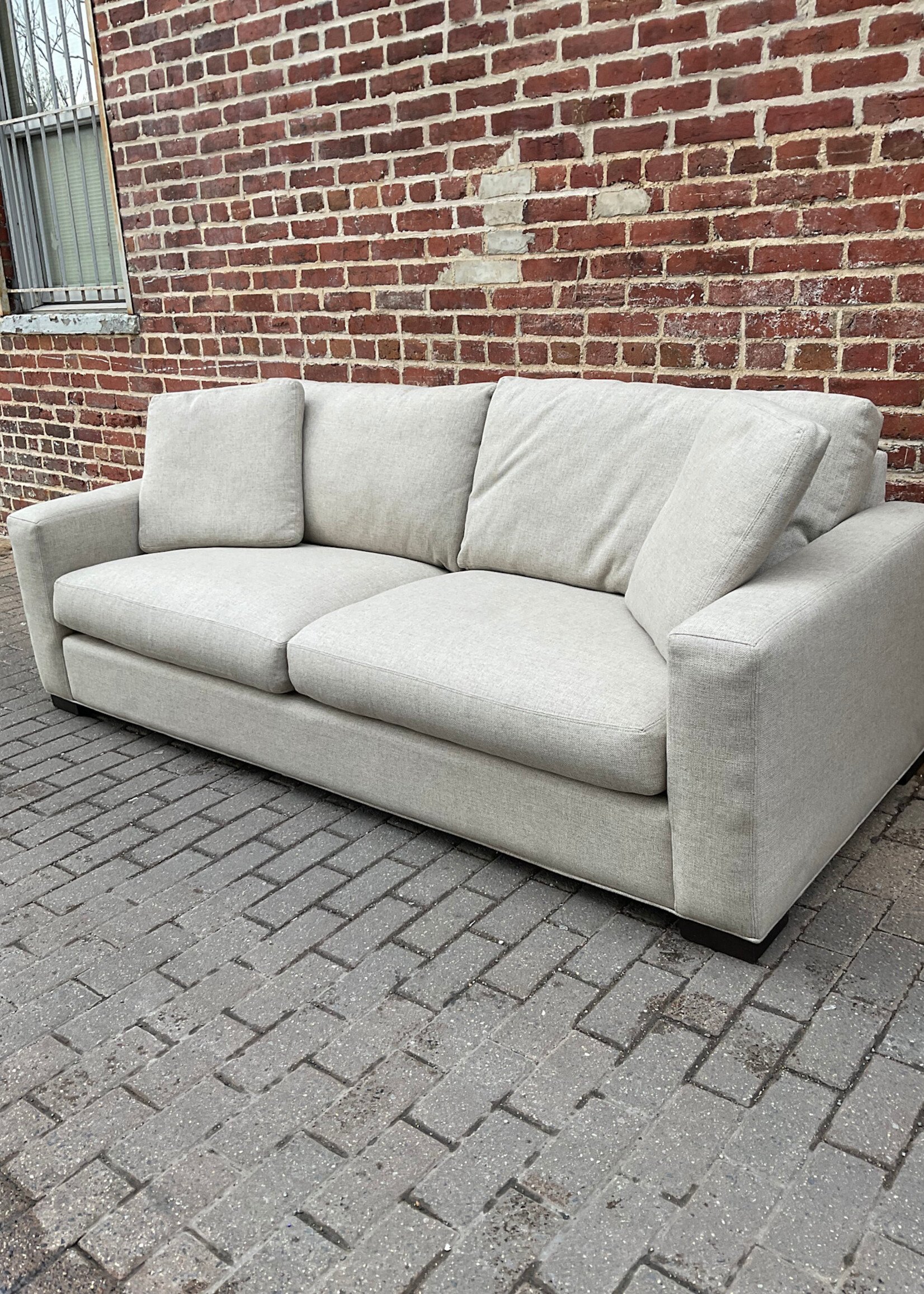 GOODWOOD Room & Board Sofa