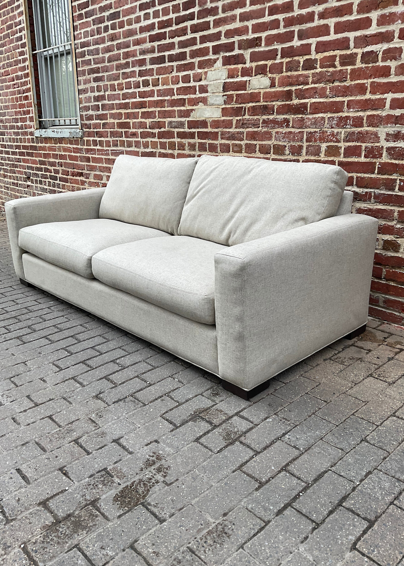 GOODWOOD Room & Board Sofa