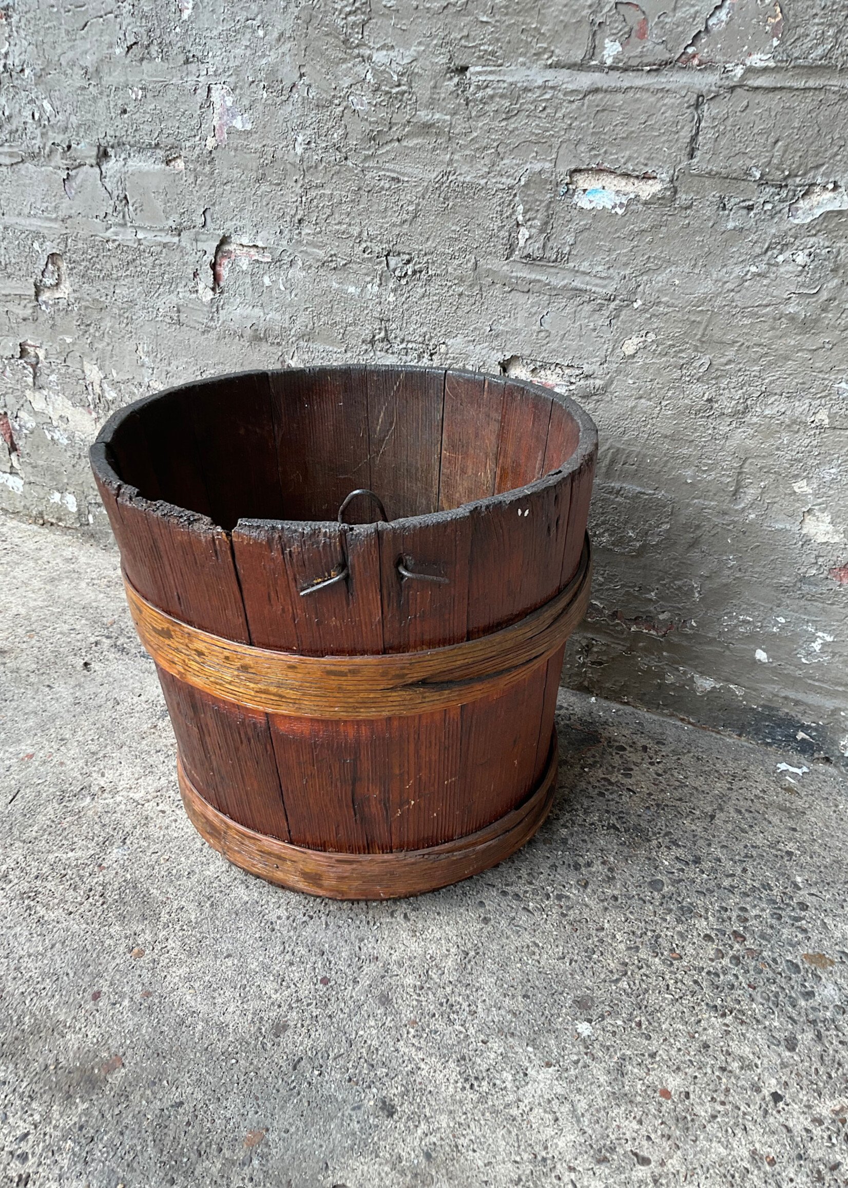 GOODWOOD Antique Bucket