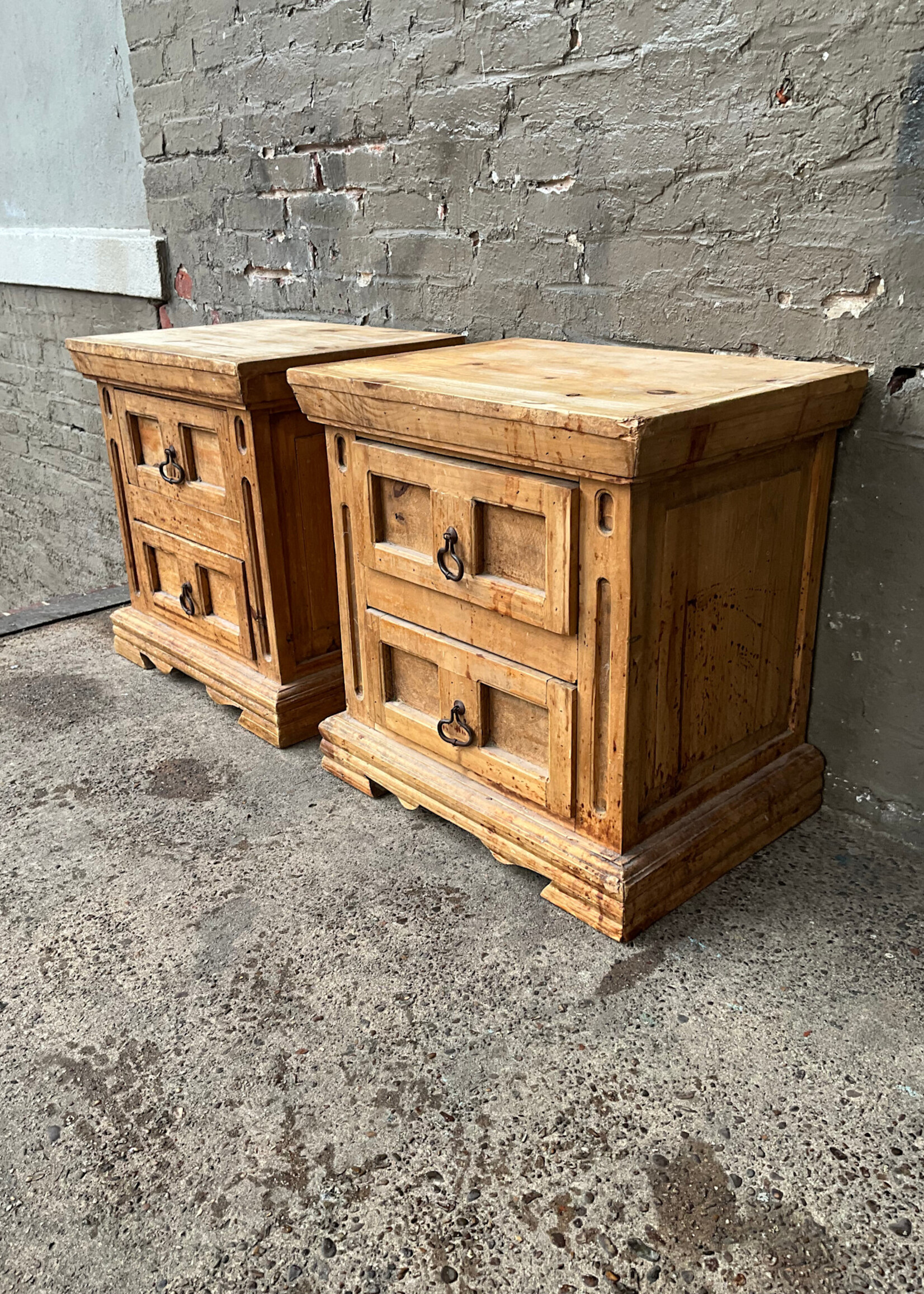 GOODWOOD Pair of Scrubbed Pine Nightstands