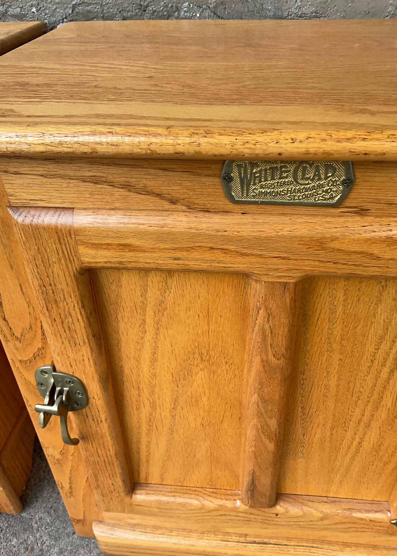 GOODWOOD Pair of Icebox Style Nightstands