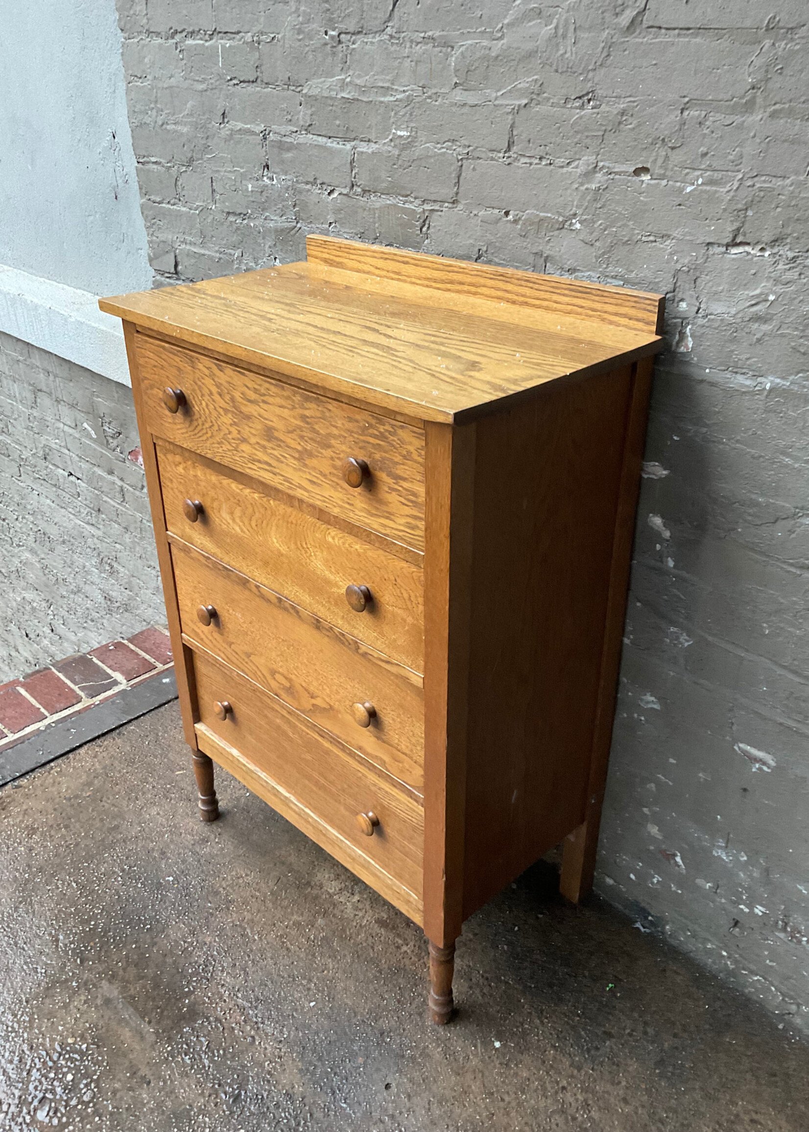 GOODWOOD Antique Oak Chest