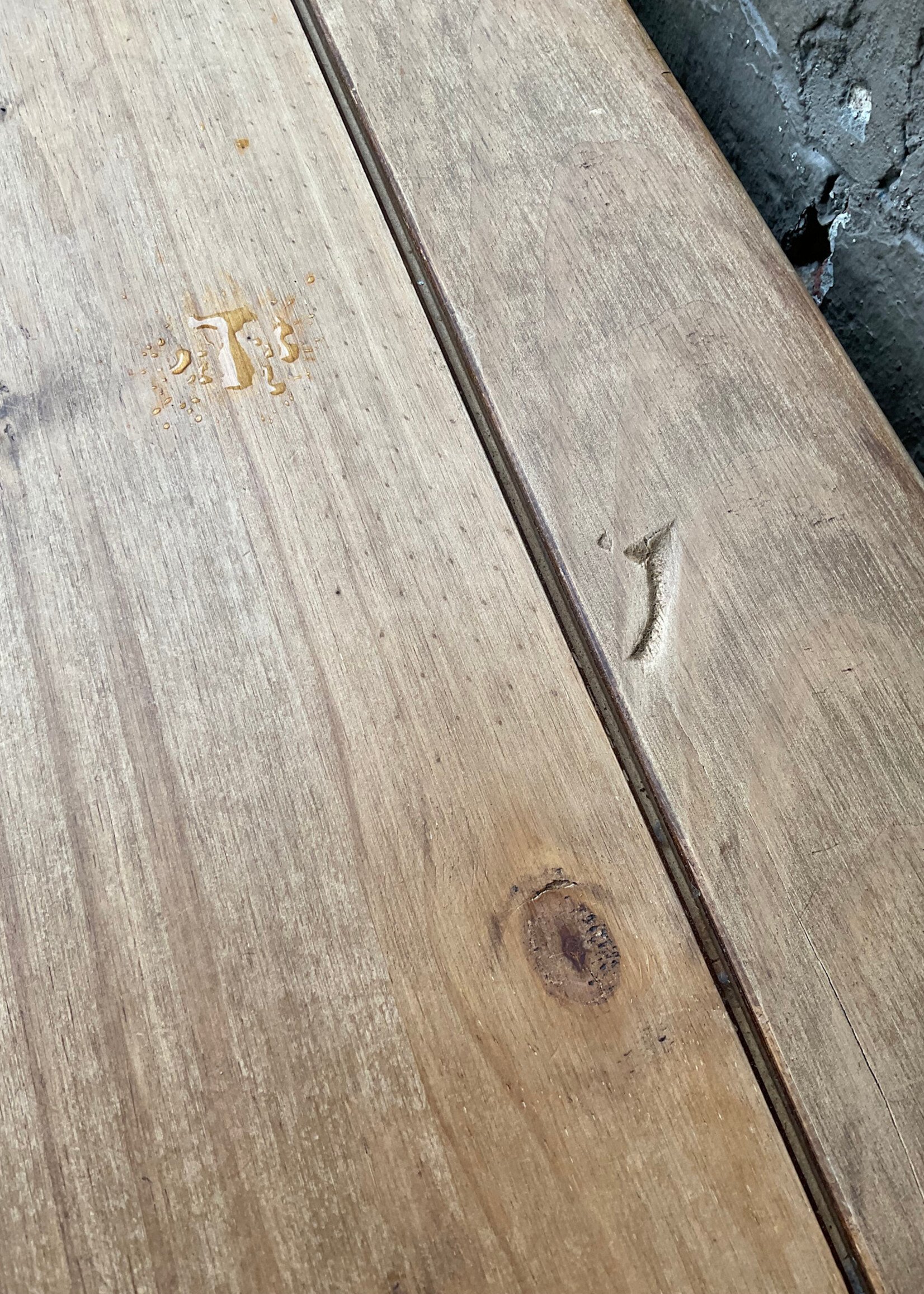 GOODWOOD Scrubbed Pine Chest of Drawers