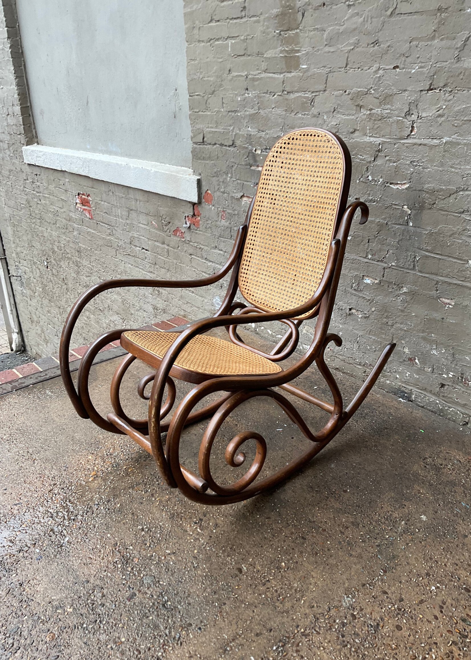 GOODWOOD Bentwood Rocker