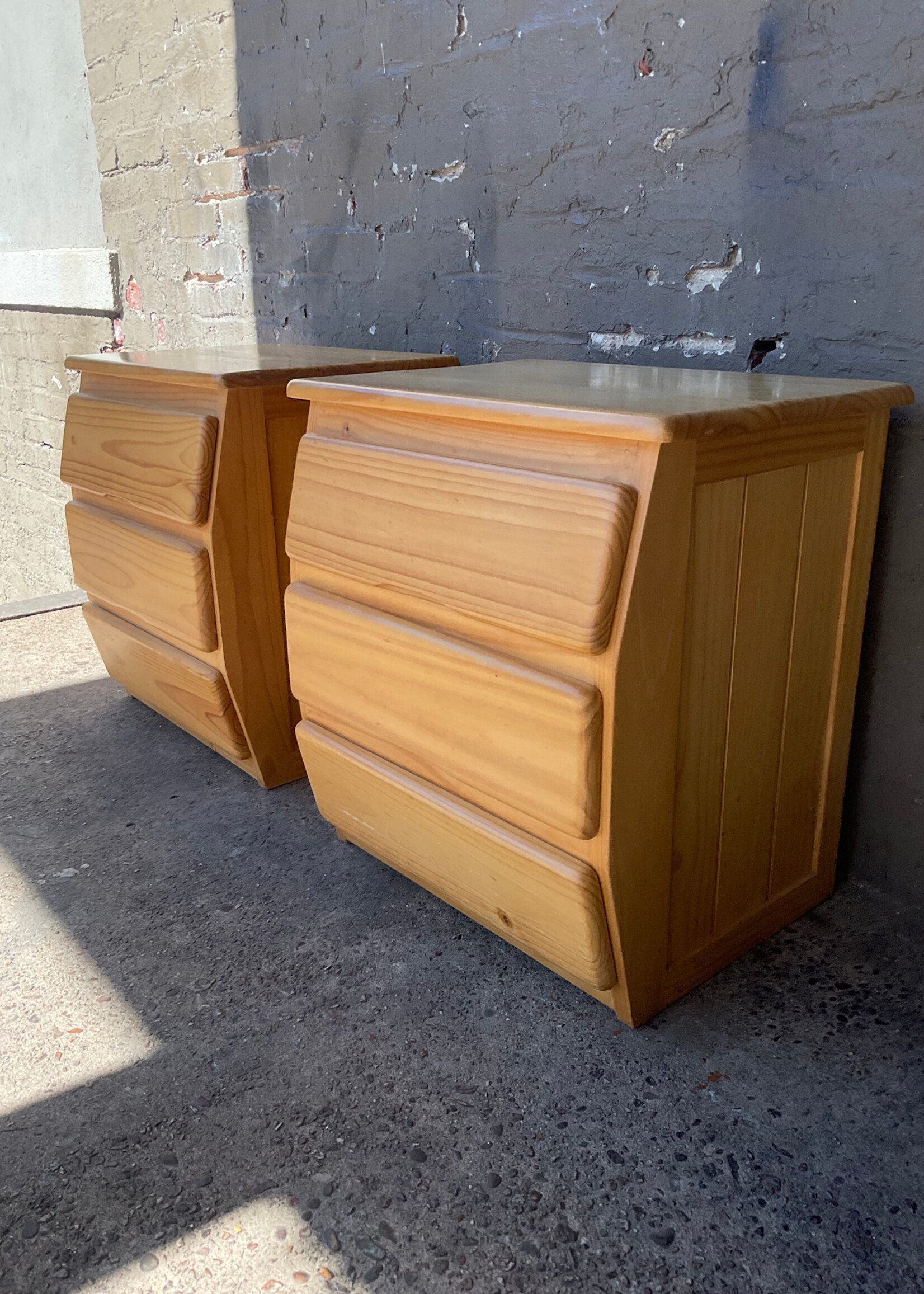 GOODWOOD Pair of Vintage Pine Nightstands