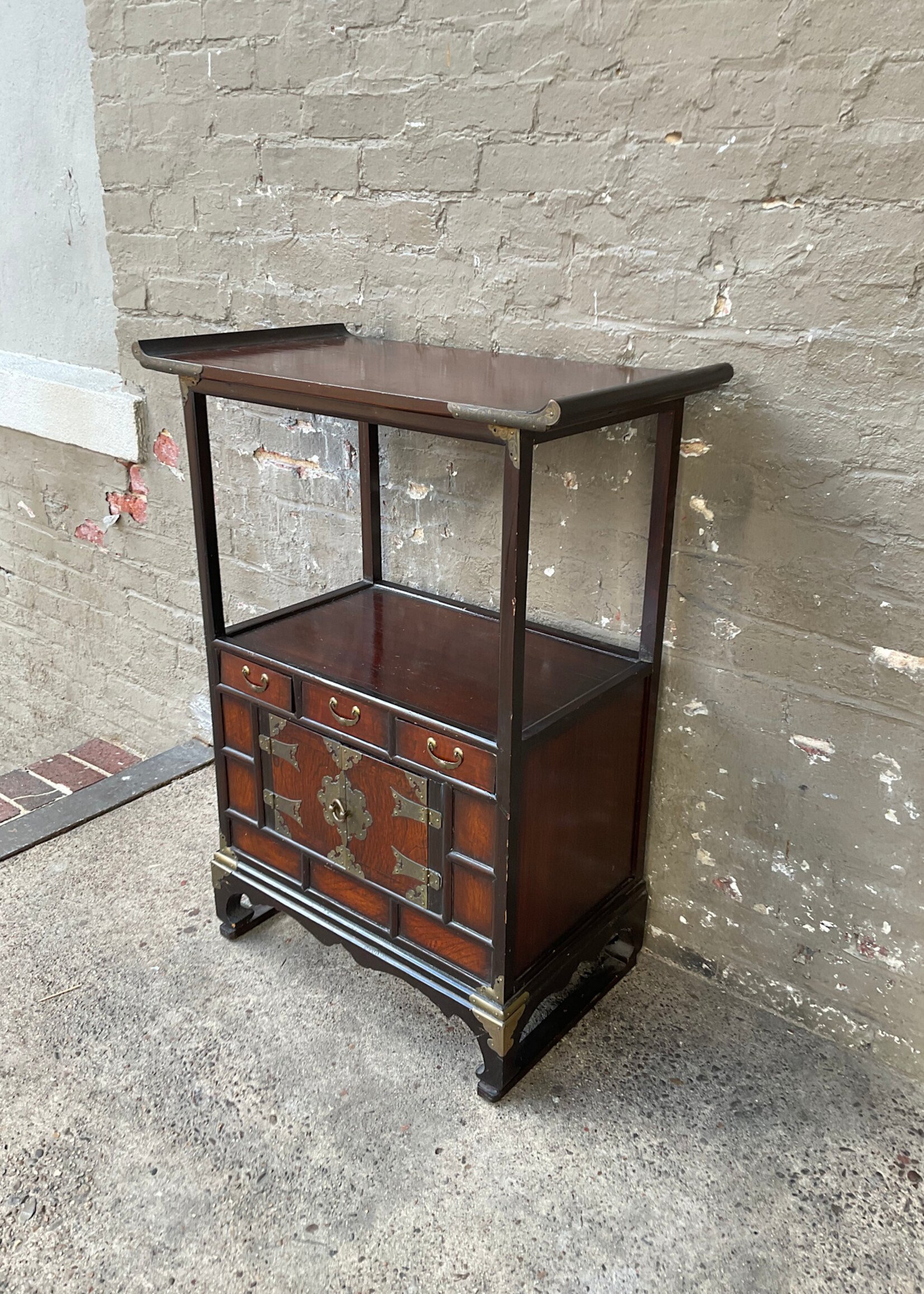 GOODWOOD Tall Open Tansu Chest